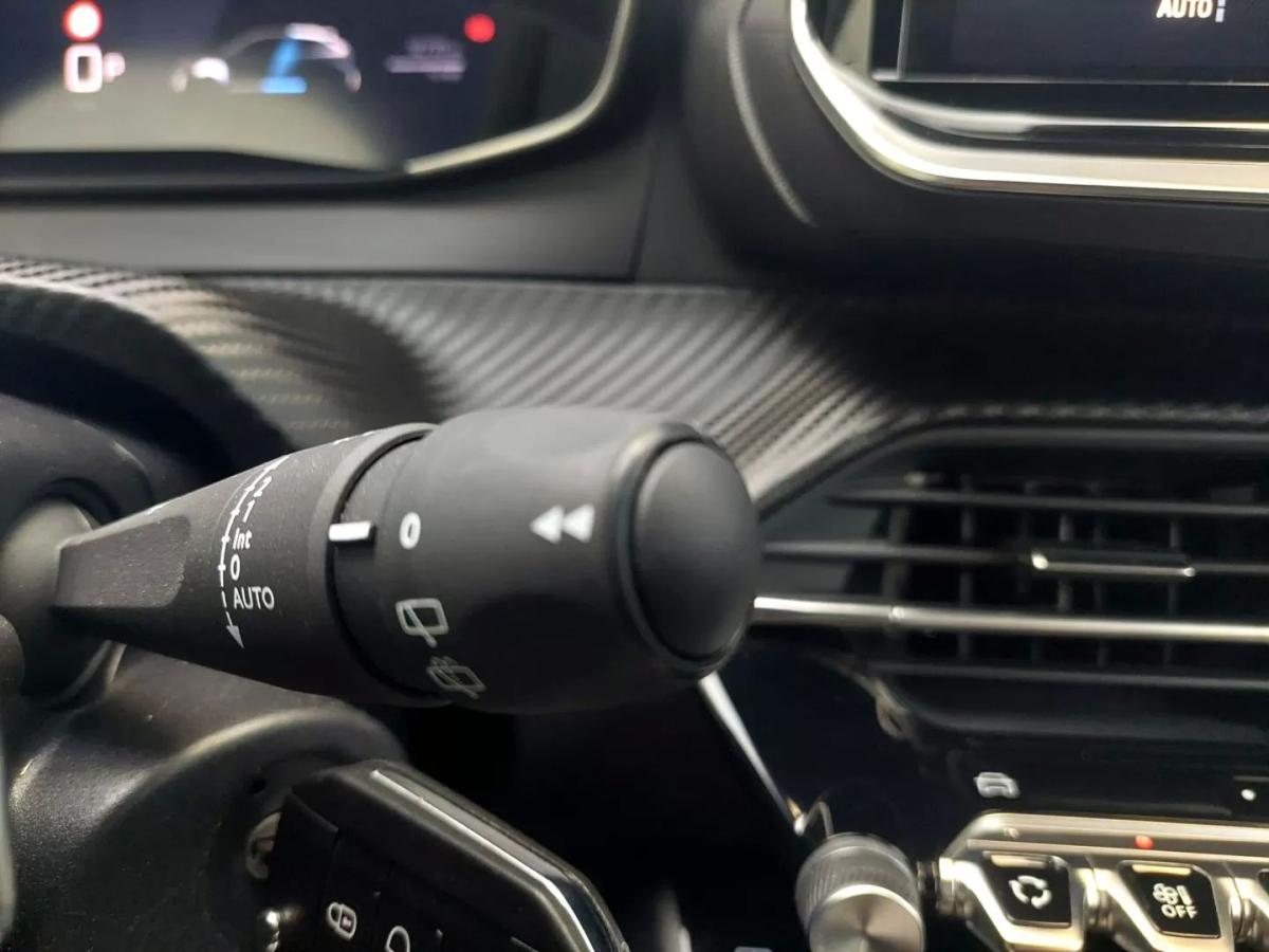 peugeot-208-2025-gasolina-1199cc
