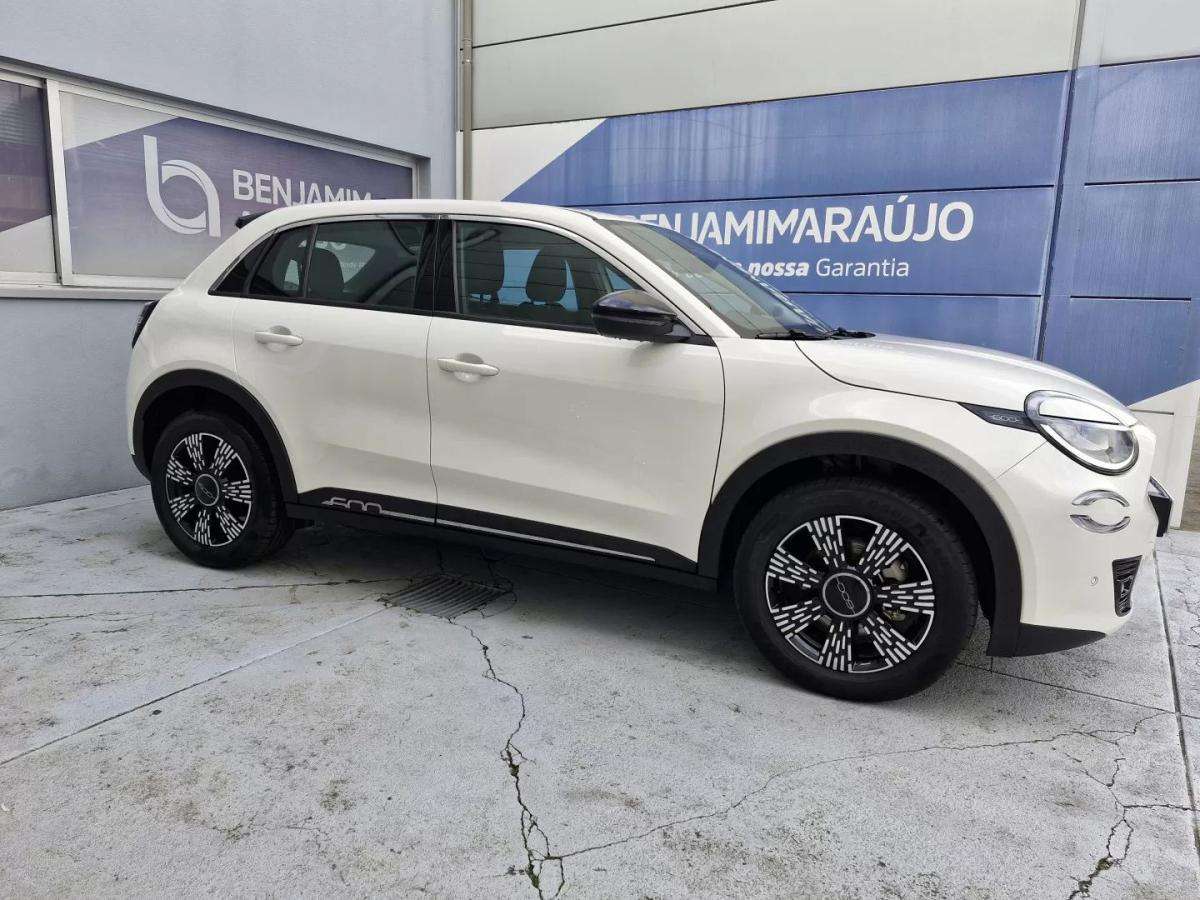 fiat-600-2025-hibrido-a-gasolina-1199cc