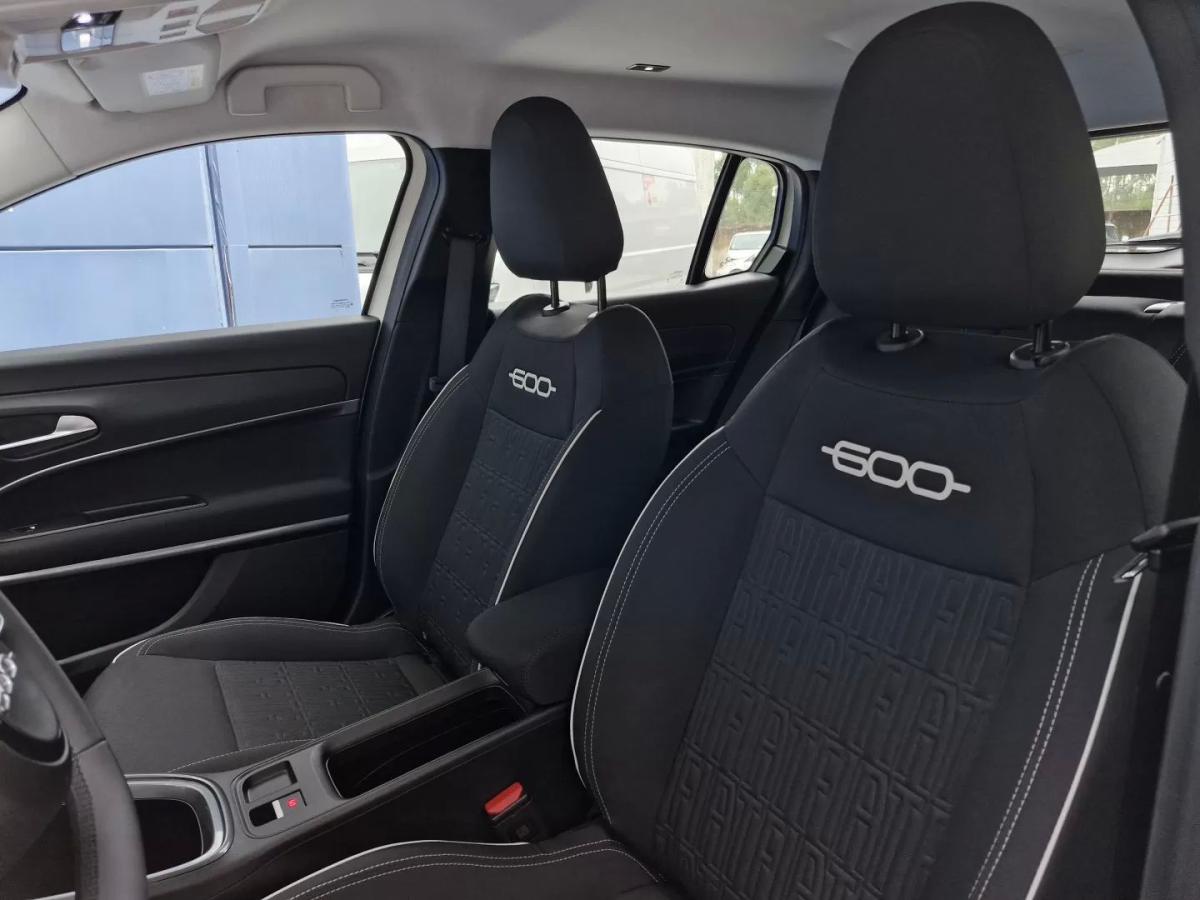 fiat-600-2025-hibrido-a-gasolina-1199cc