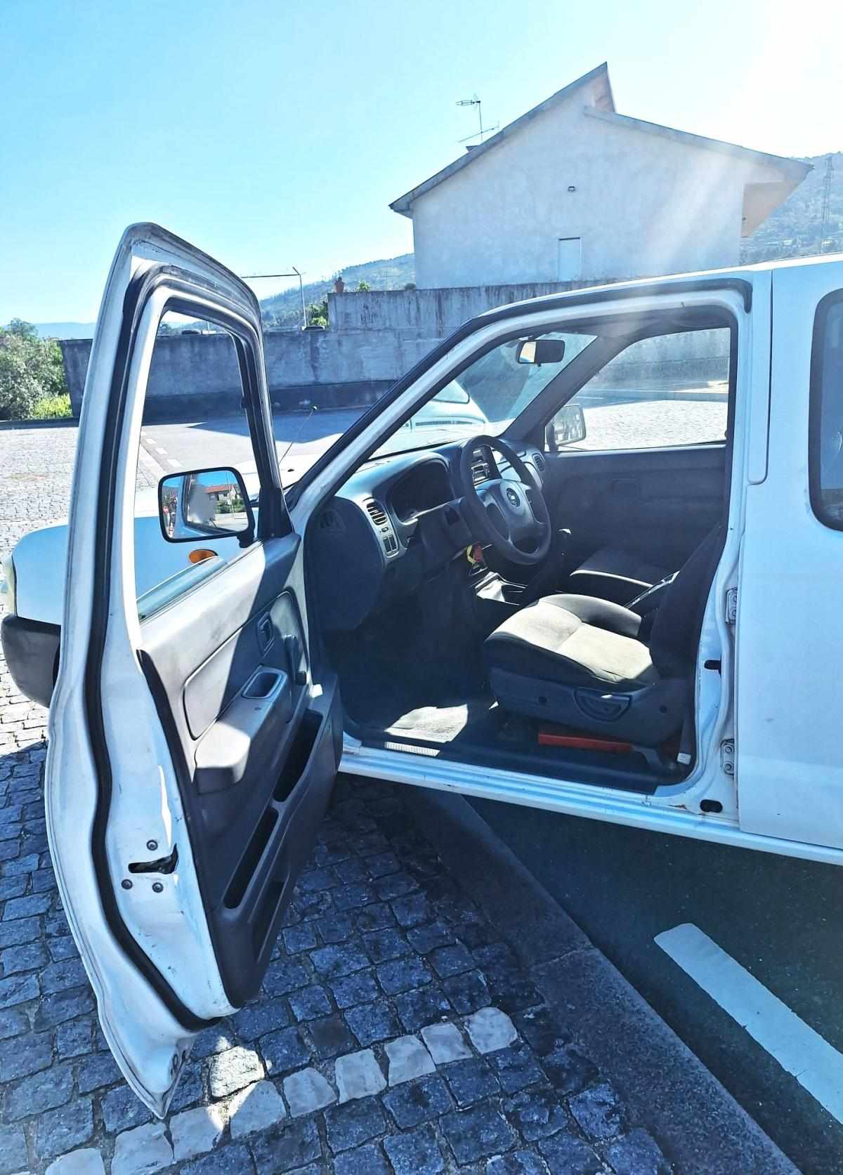 nissan-pick-up-2-5c-2006-diesel-2500cc