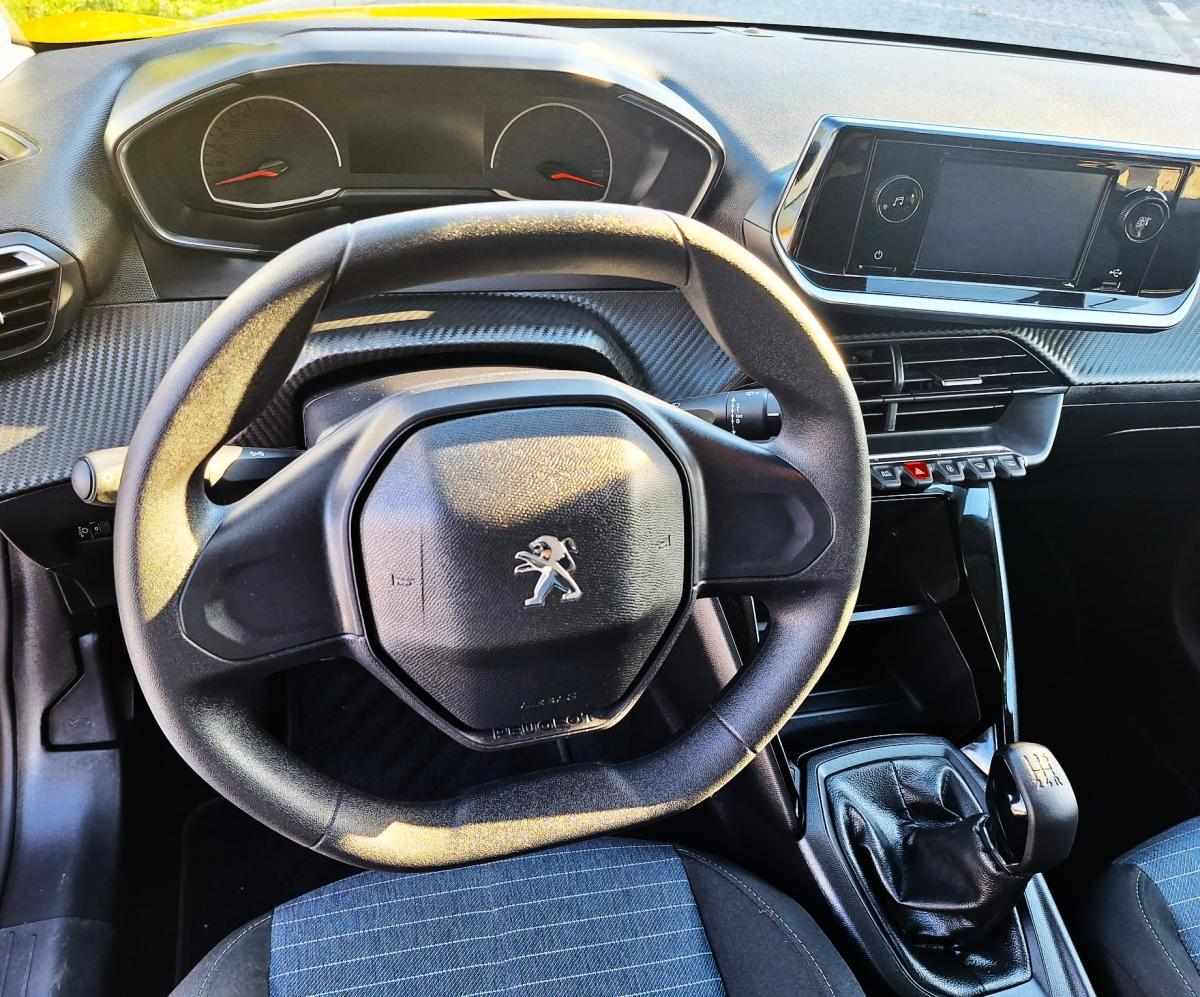 peugeot-208-1-2-puretech-2022-gasolina-1199cc