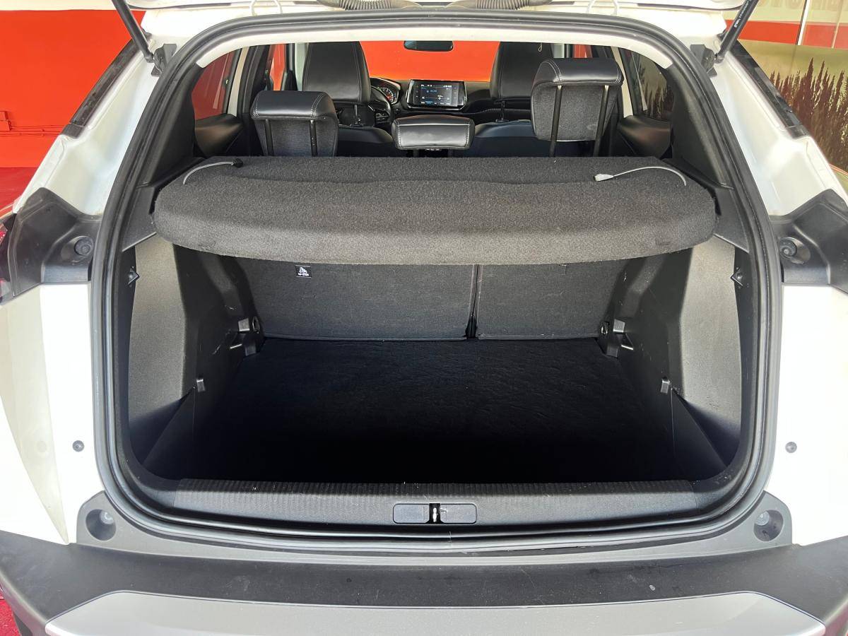 peugeot-2008-2022-diesel-1499cc