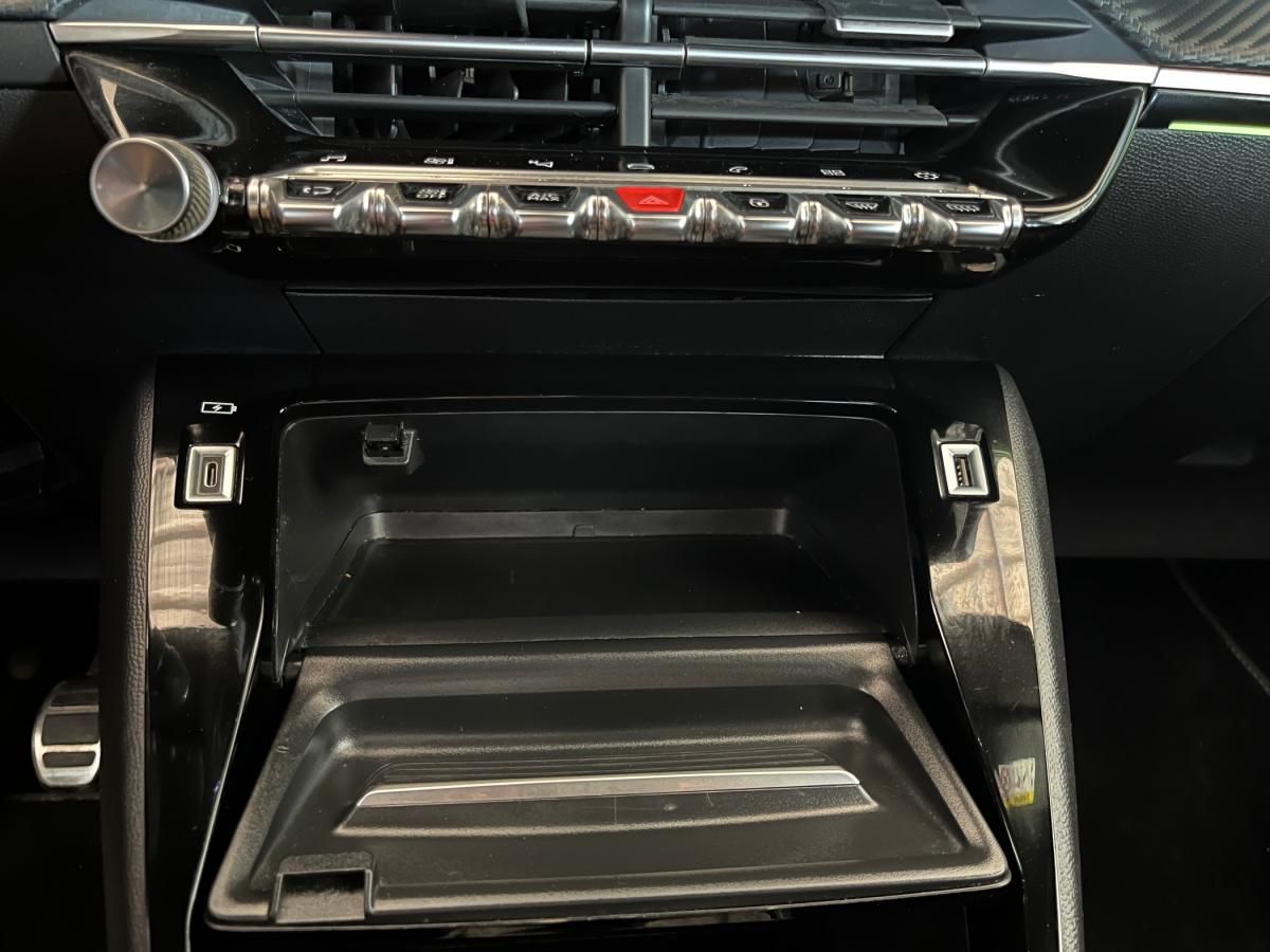 peugeot-208-2022-diesel-1499cc