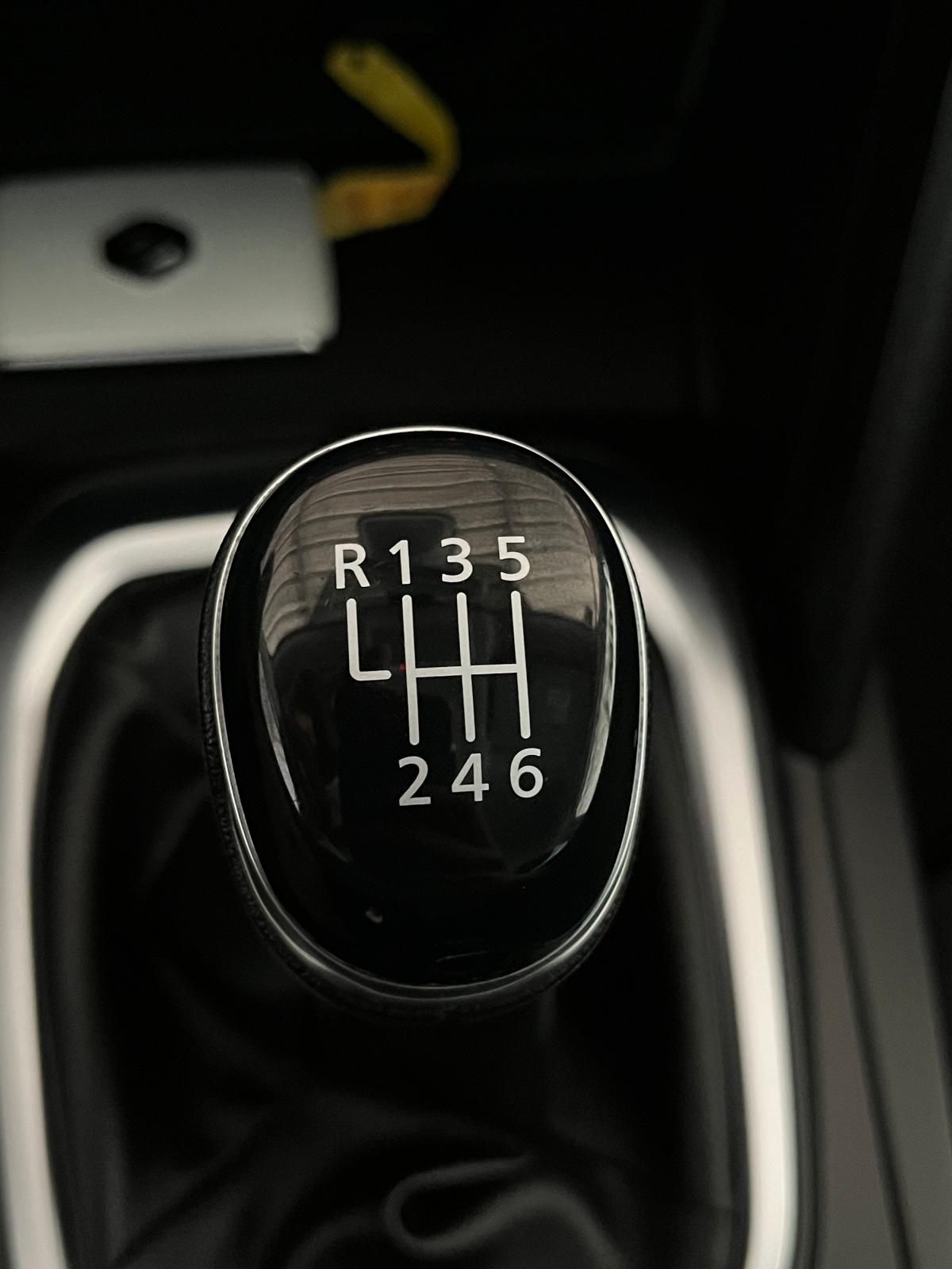 renault-megane-sport-tourer-2019-diesel-1461cc