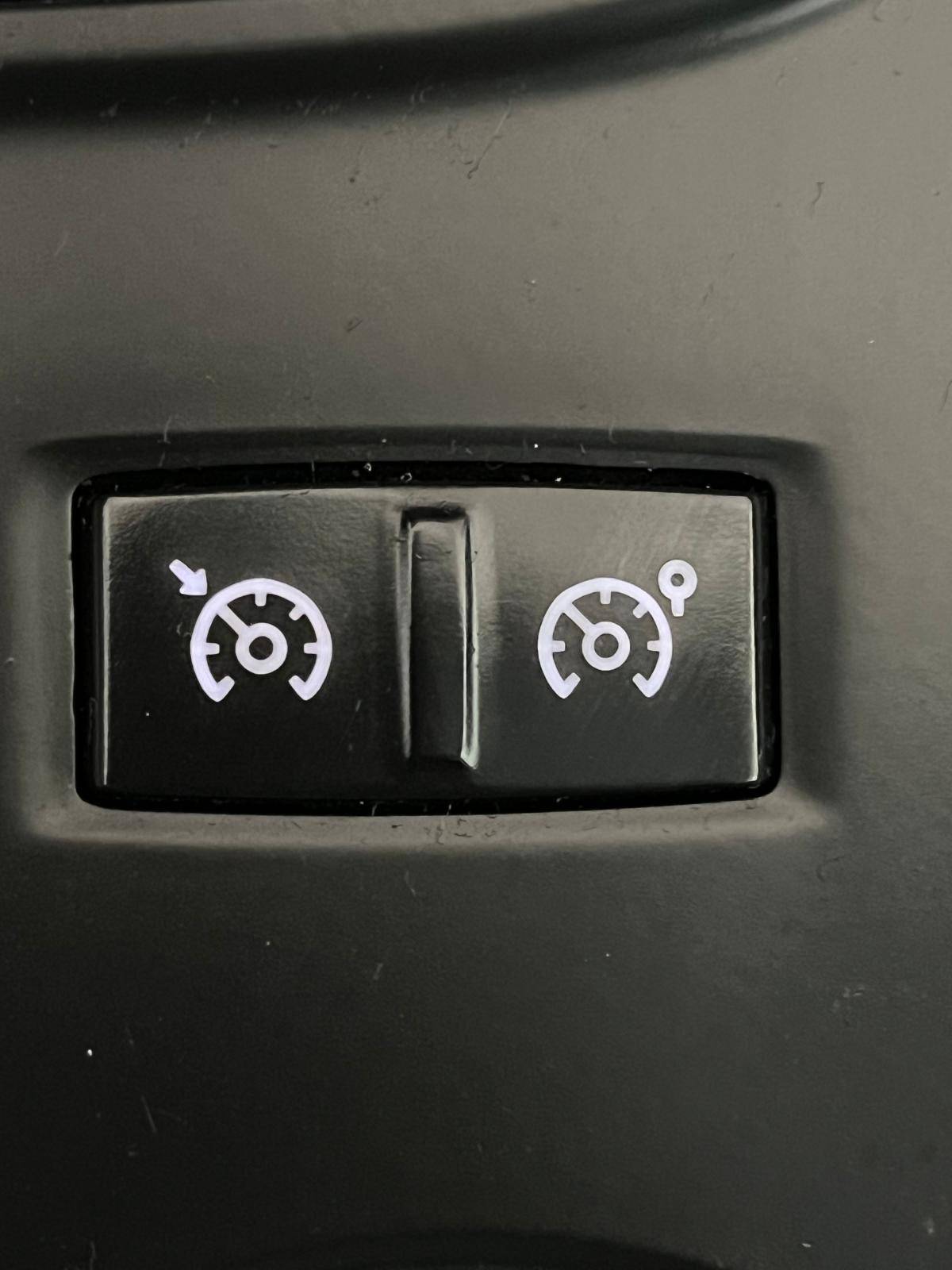 renault-megane-sport-tourer-2019-diesel-1461cc