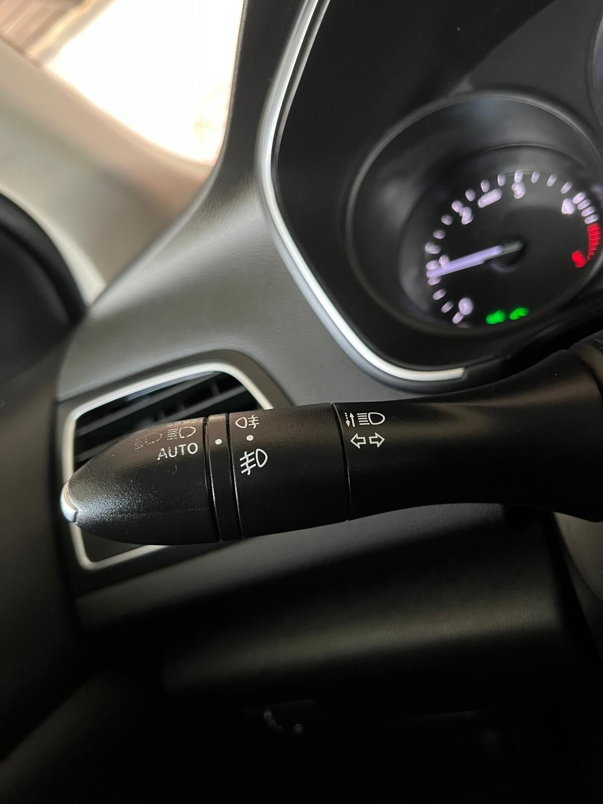renault-megane-sport-tourer-2019-diesel-1461cc
