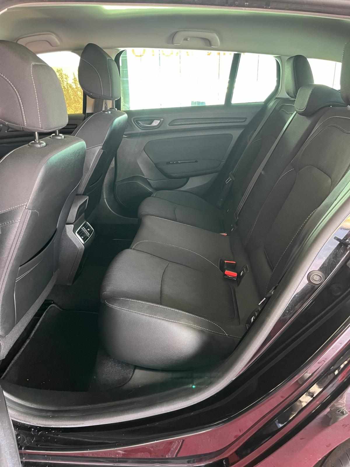 renault-megane-sport-tourer-2019-diesel-1461cc