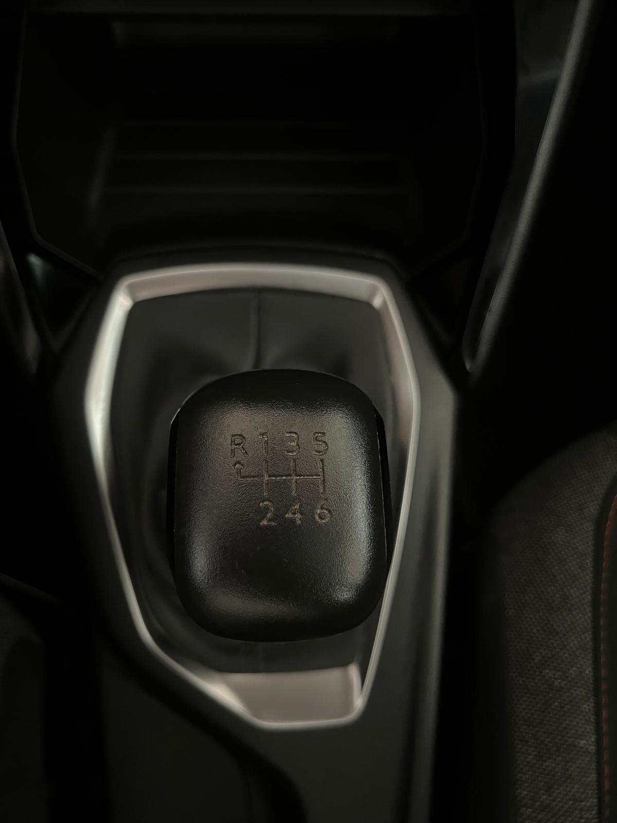 peugeot-2008-2022-diesel-1499cc