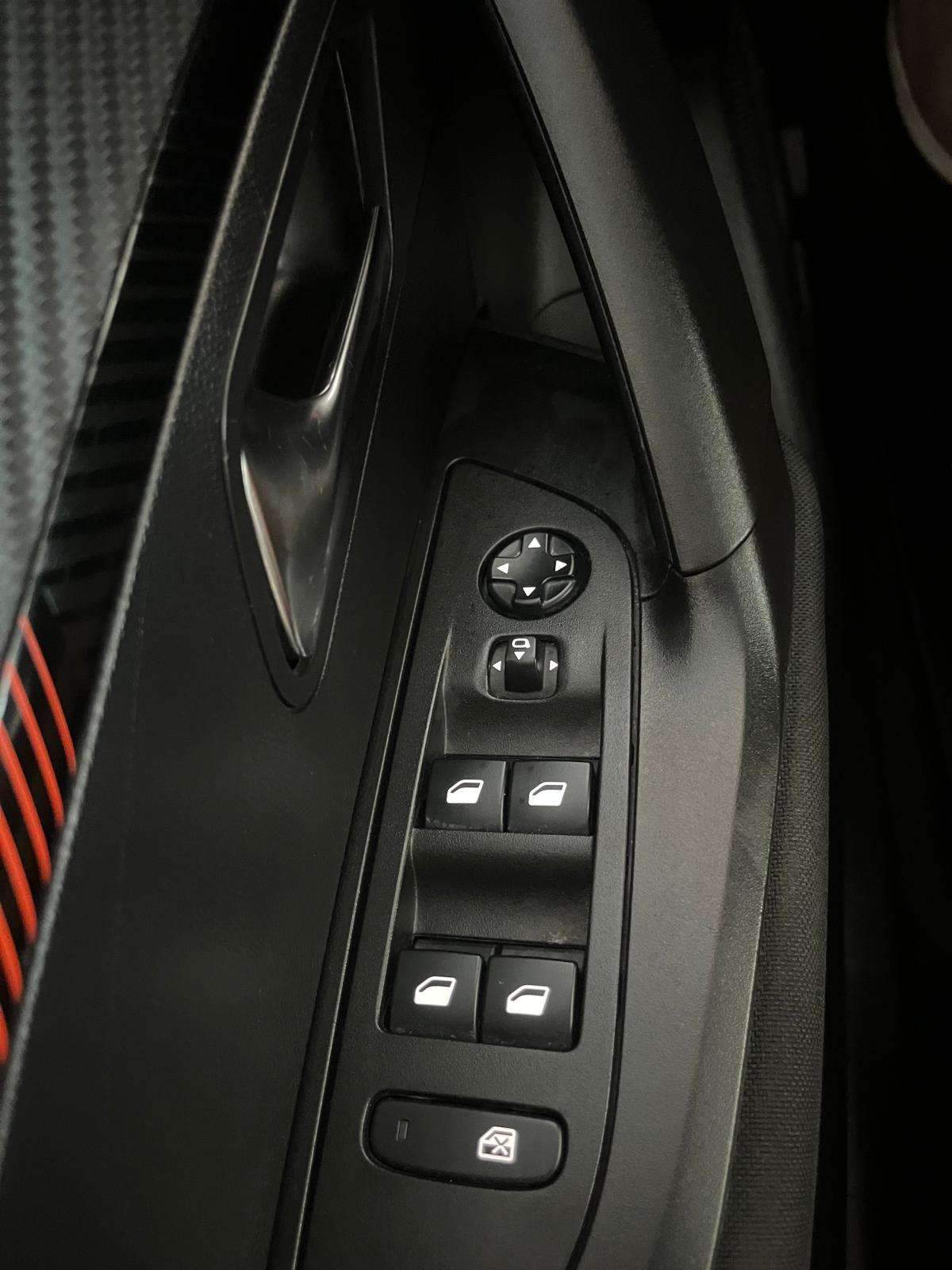 peugeot-2008-2022-diesel-1499cc