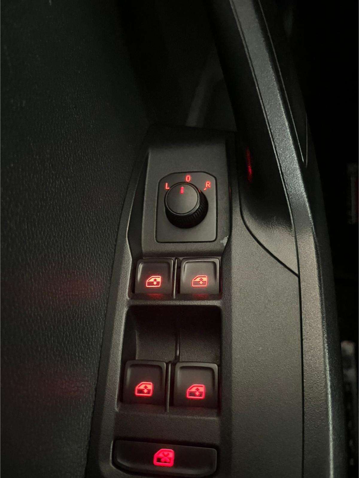 seat-ibiza-2023-gasolina-999cc