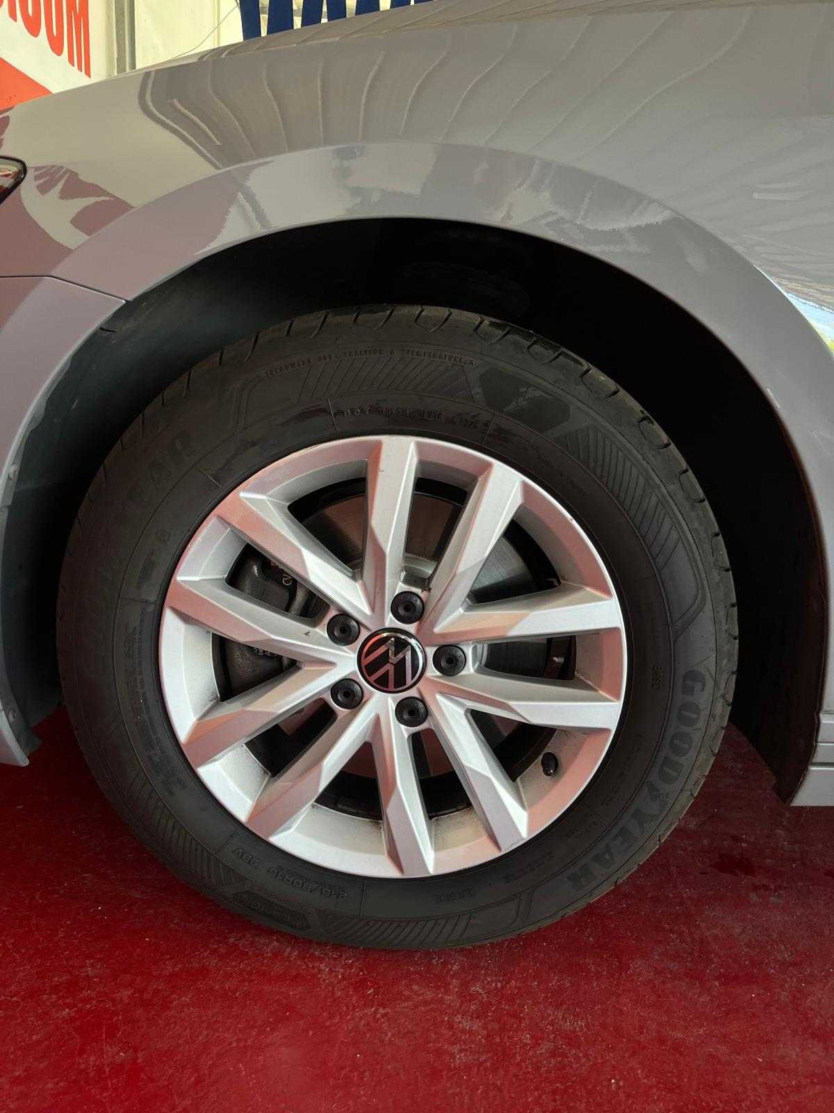volkswagen-passat-variant-2022-diesel-1968cc