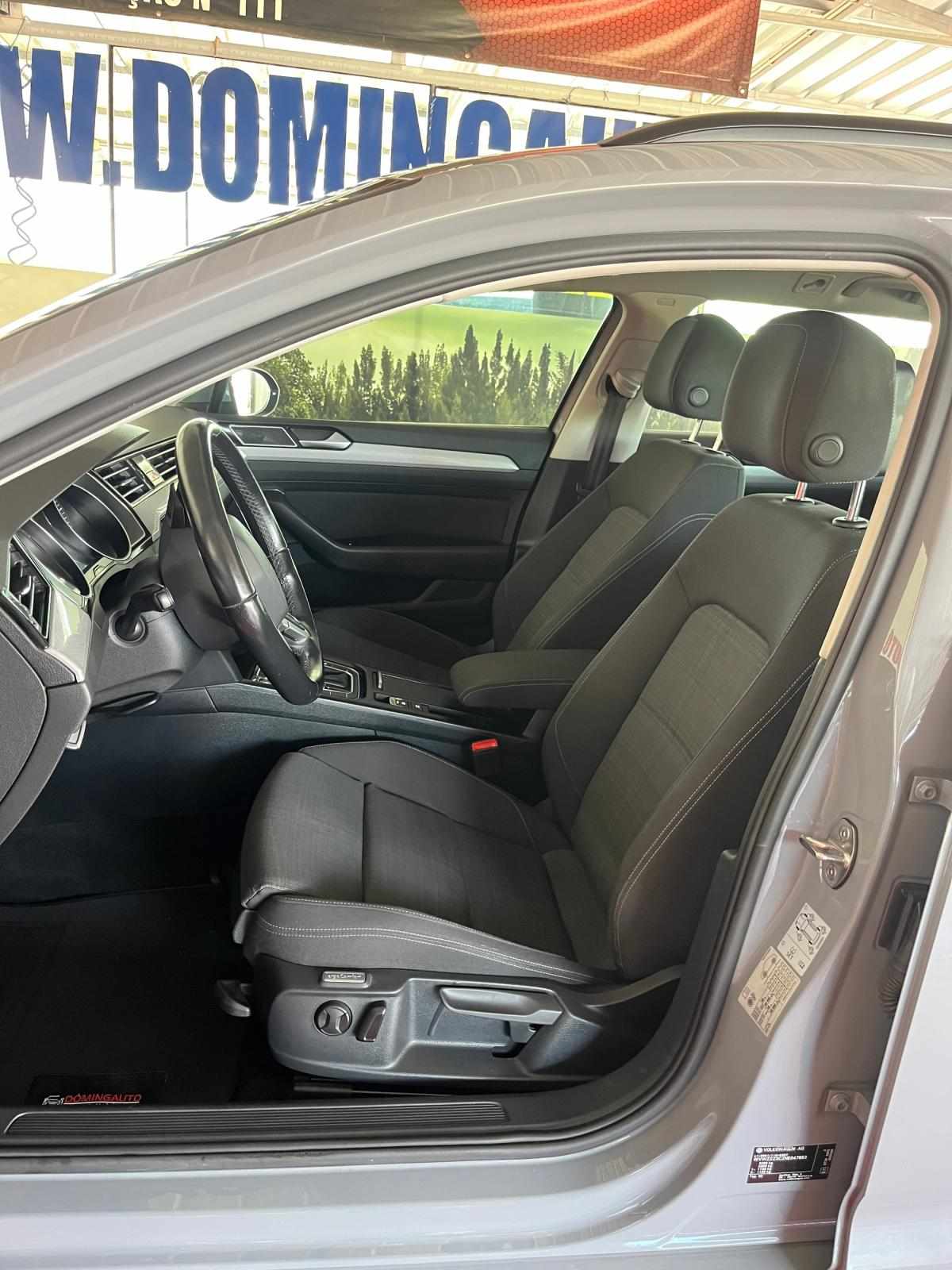 volkswagen-passat-variant-2022-diesel-1968cc