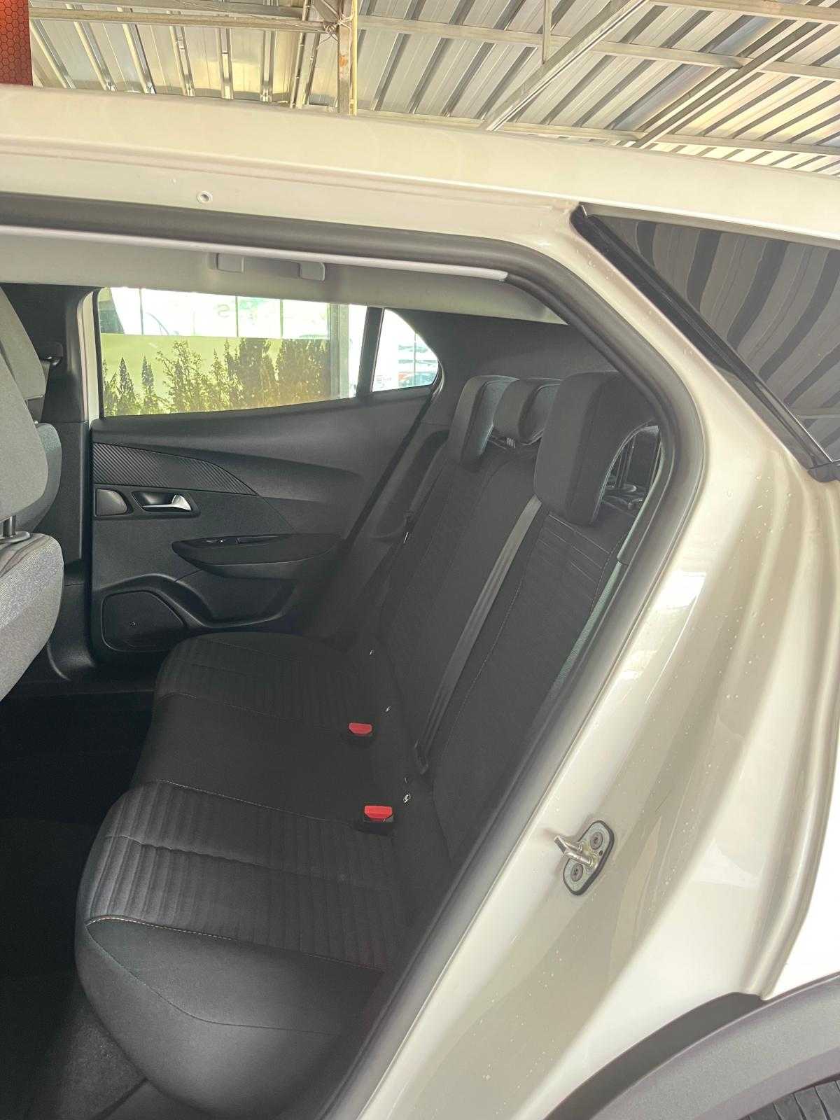 peugeot-2008-2022-diesel-1499cc
