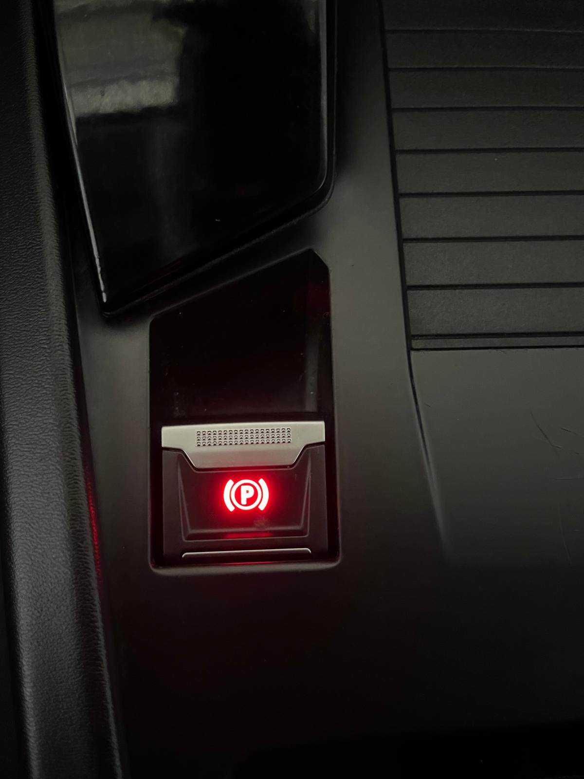 peugeot-308-2022-diesel-1499cc