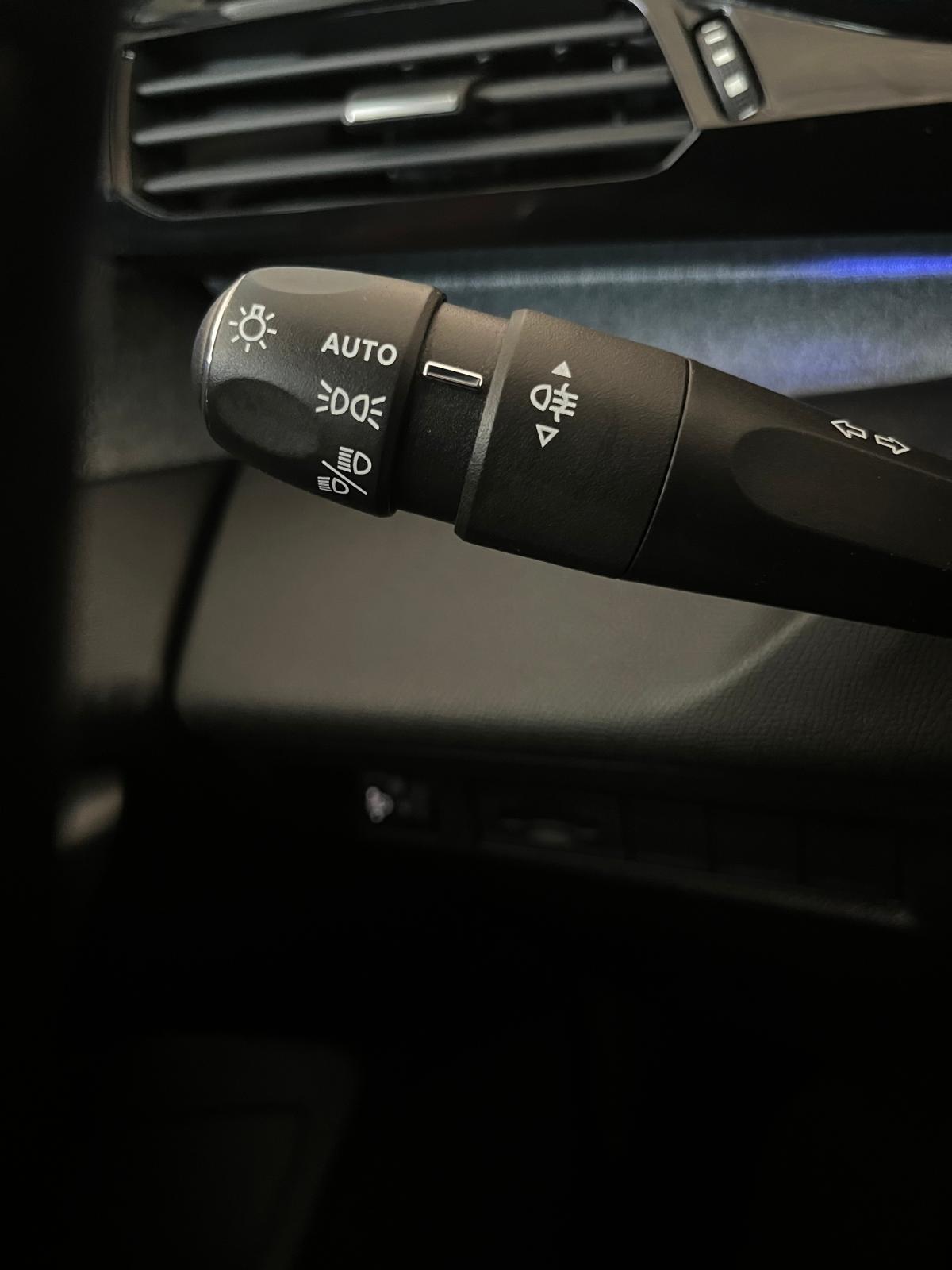 peugeot-308-2022-diesel-1499cc