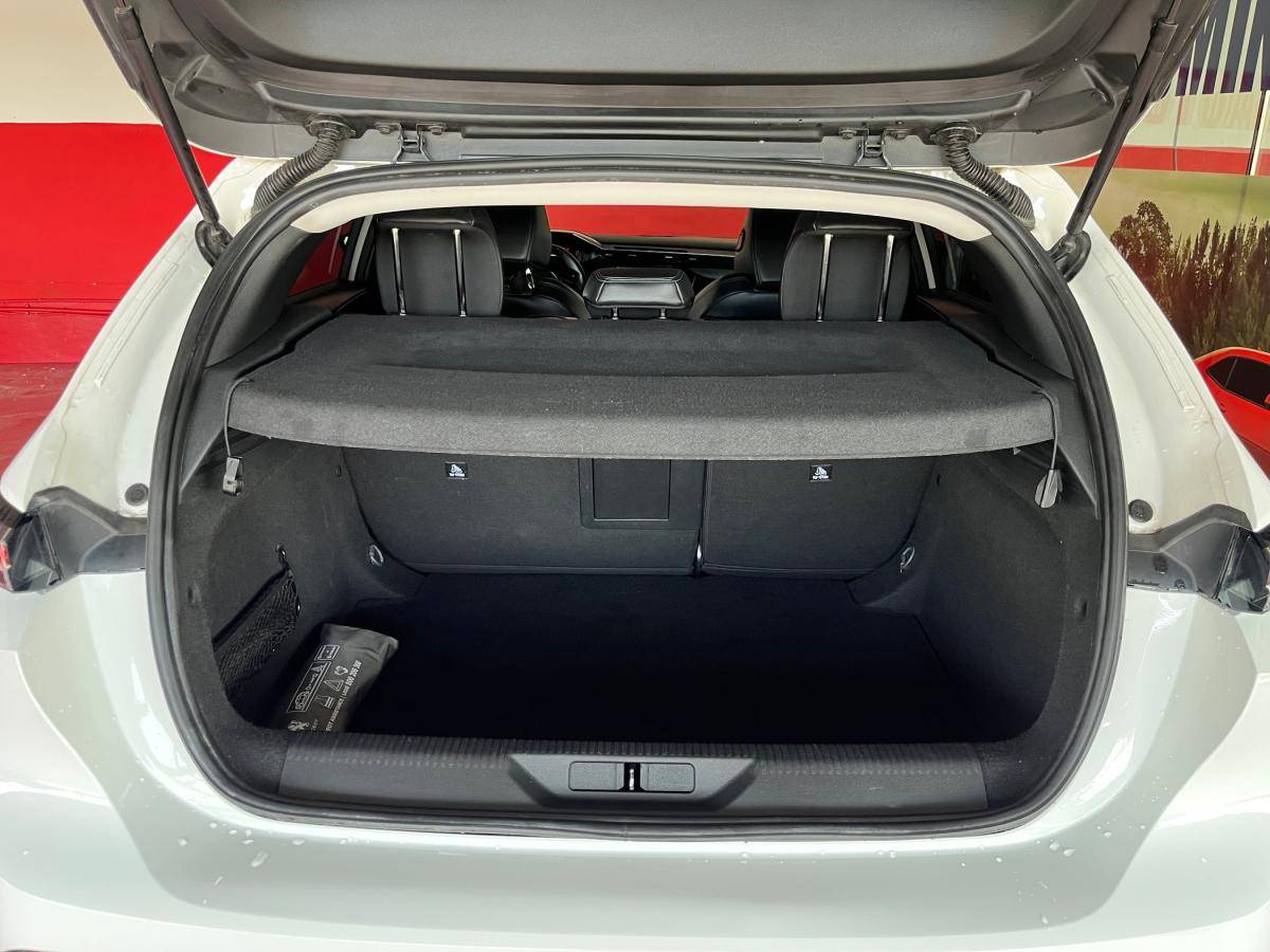 peugeot-308-2022-diesel-1499cc