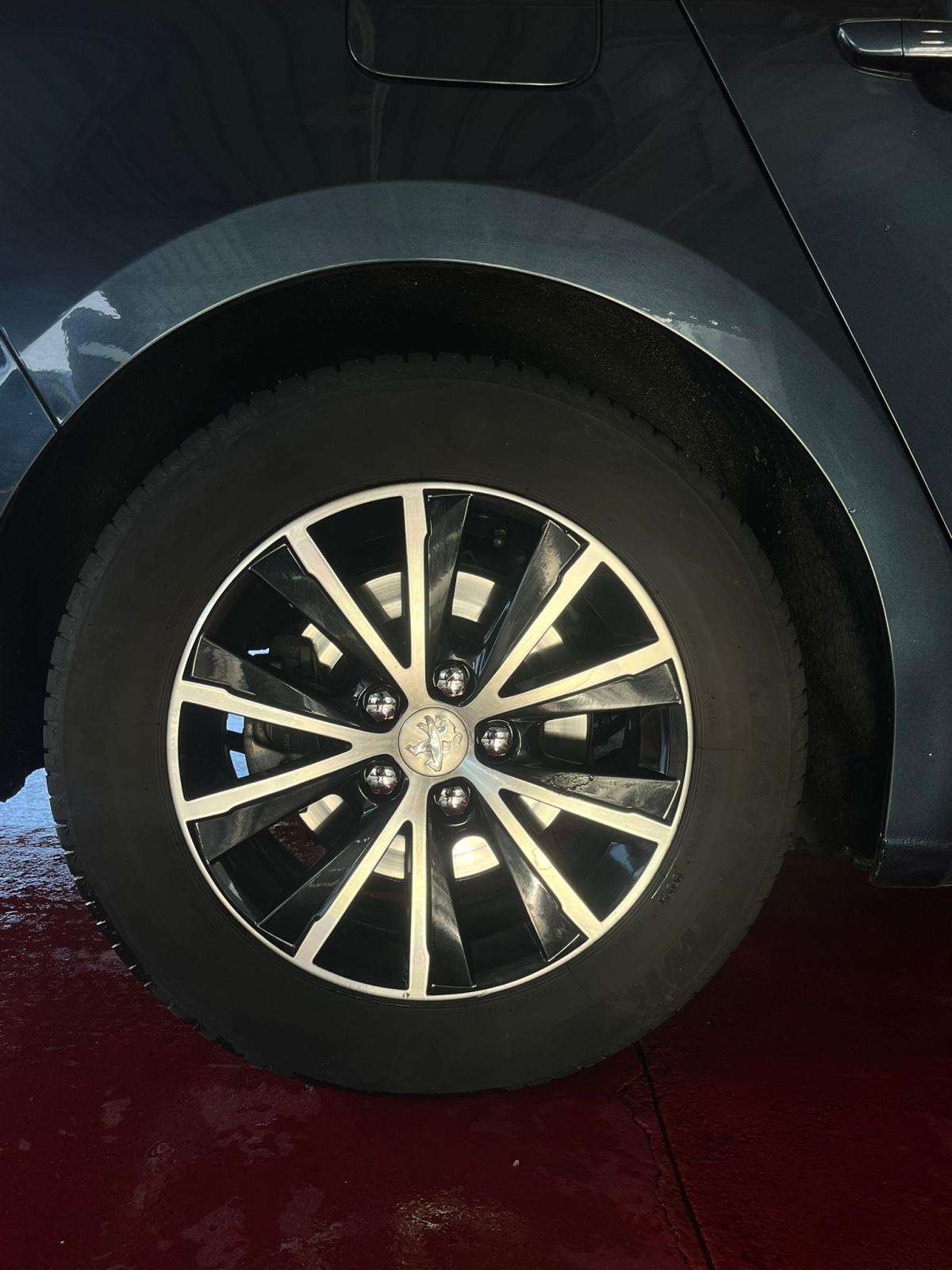 peugeot-508-sw-2015-diesel-1560cc
