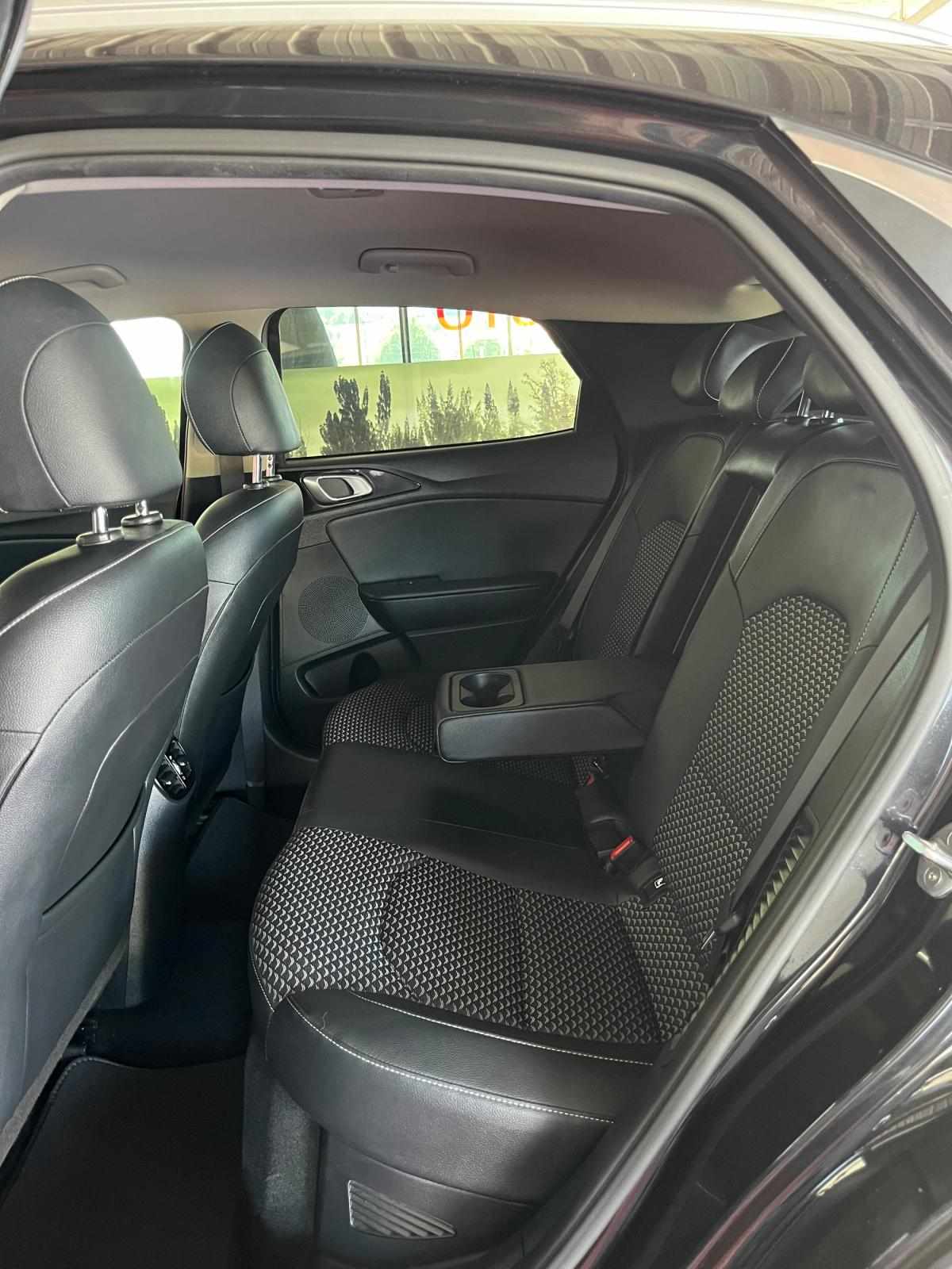 kia-xceed-2022-hibrido-a-gasolina-1580cc