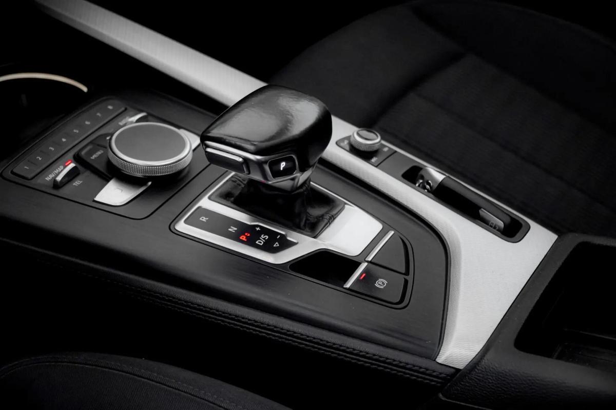 audi-a4-avant-2018-diesel-1968cc