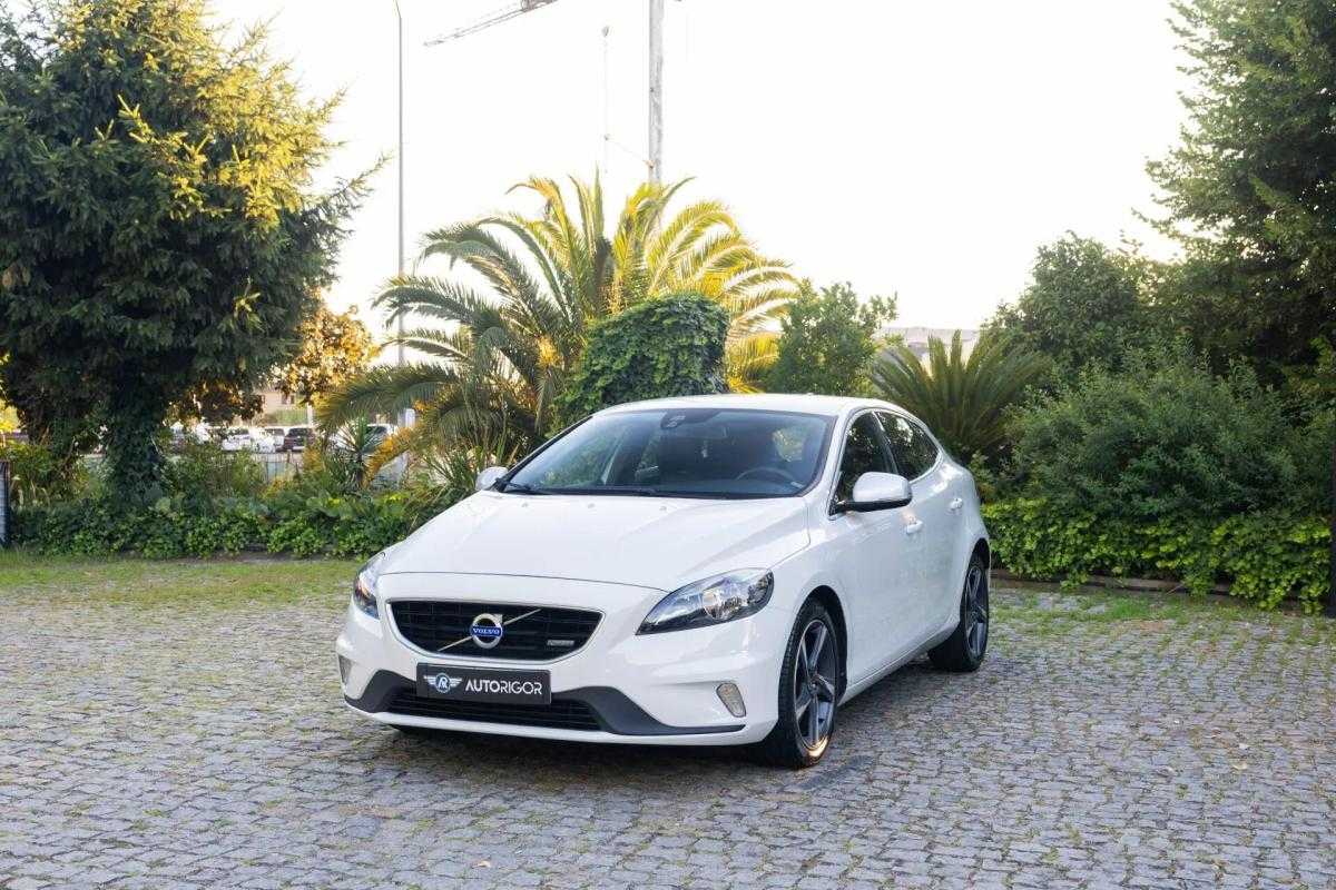 volvo-v40-2014-diesel-1560cc