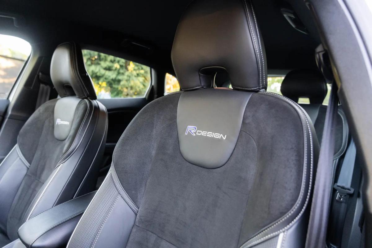 volvo-v40-2014-diesel-1560cc