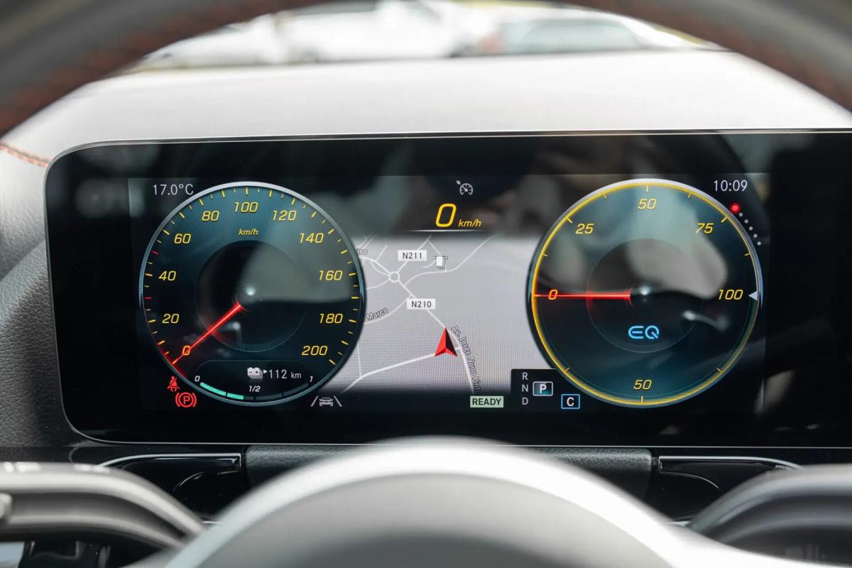 mercedes-benz-eqa-2021-eletrico-0cc