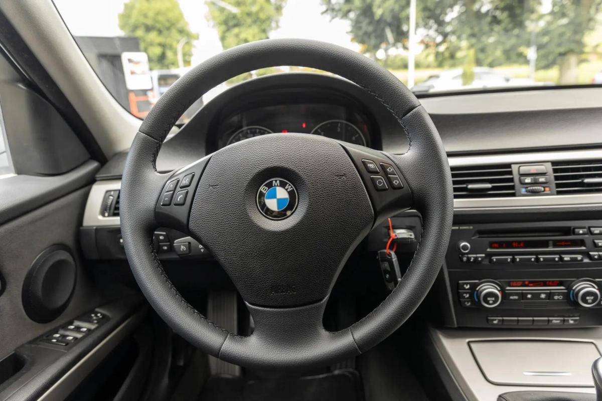 bmw-serie-3-318-d-2007-diesel-1995cc