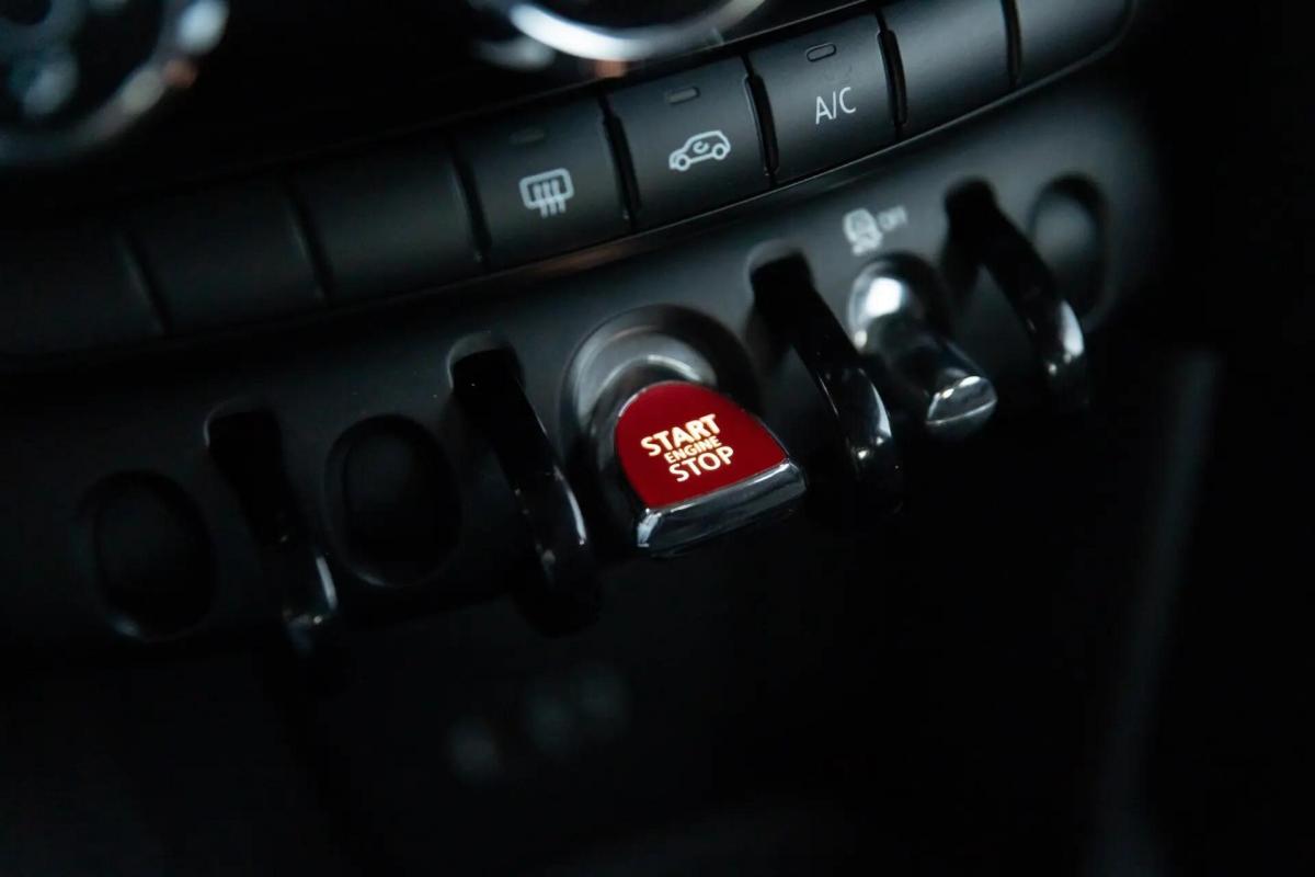 mini-one-2015-gasolina-1198cc