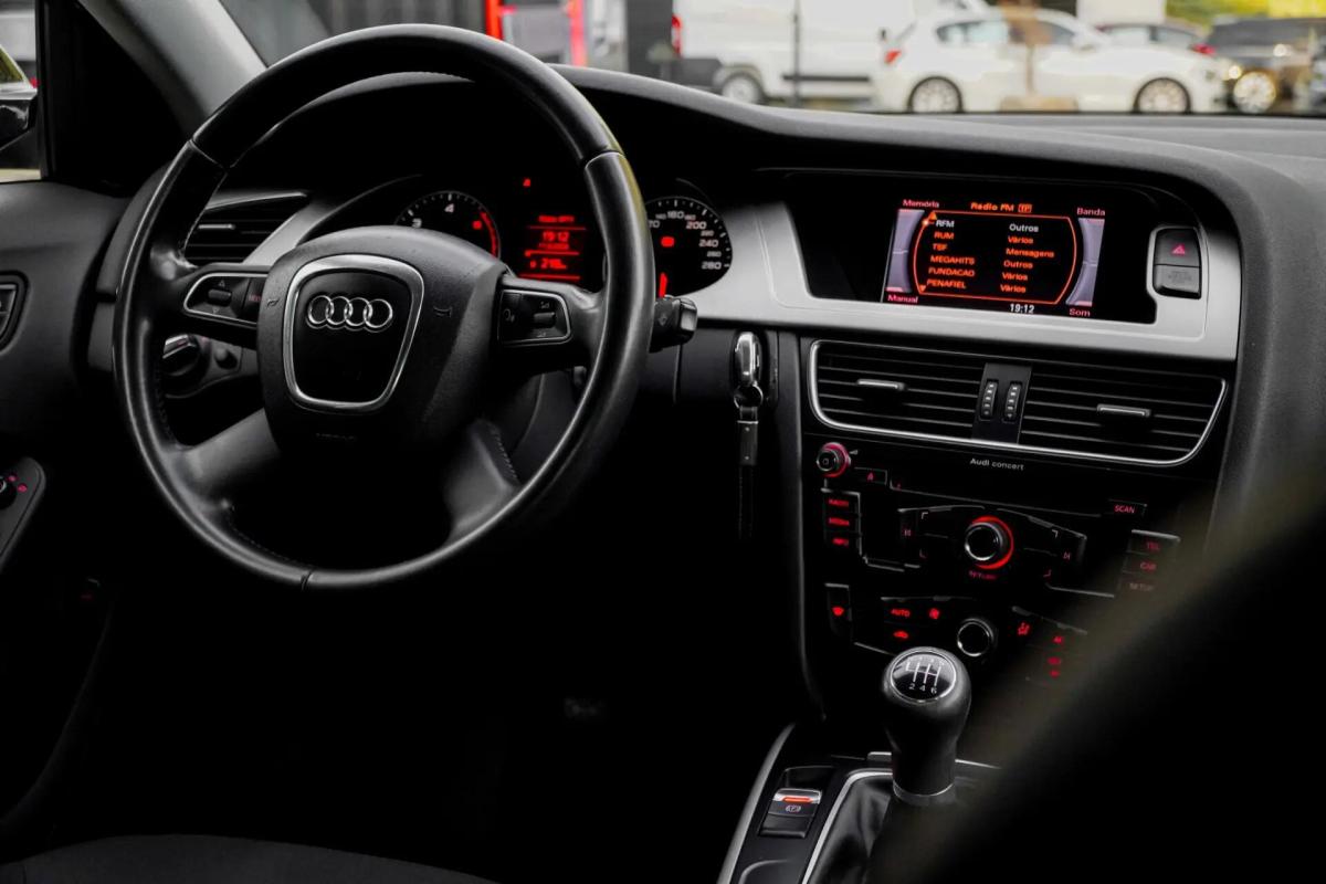 audi-a4-2010-diesel-1968cc