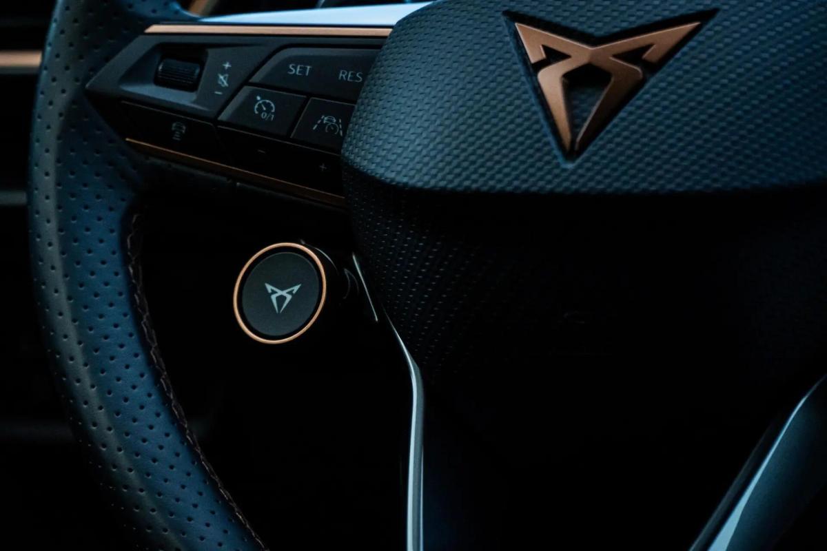 cupra-formentor-2022-hibrido-a-gasolina-1395cc