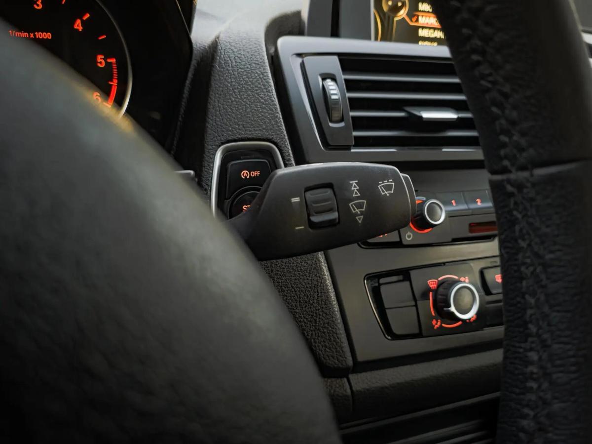 bmw-serie-1-116-d-2015-diesel-1598cc