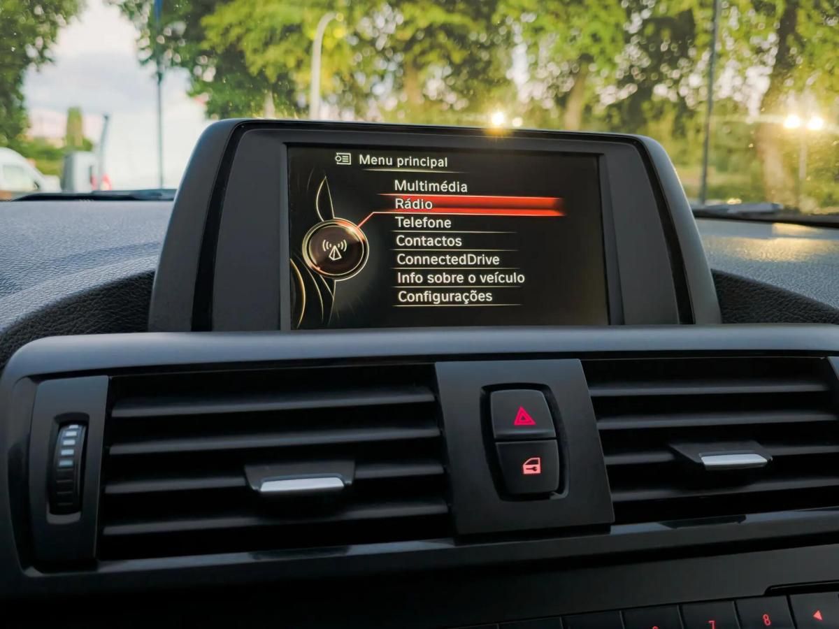 bmw-serie-1-116-d-2015-diesel-1598cc