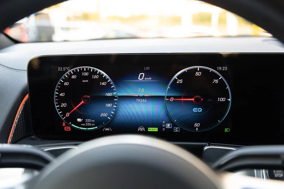 mercedes-benz-eqb-2022-eletrico-0cc