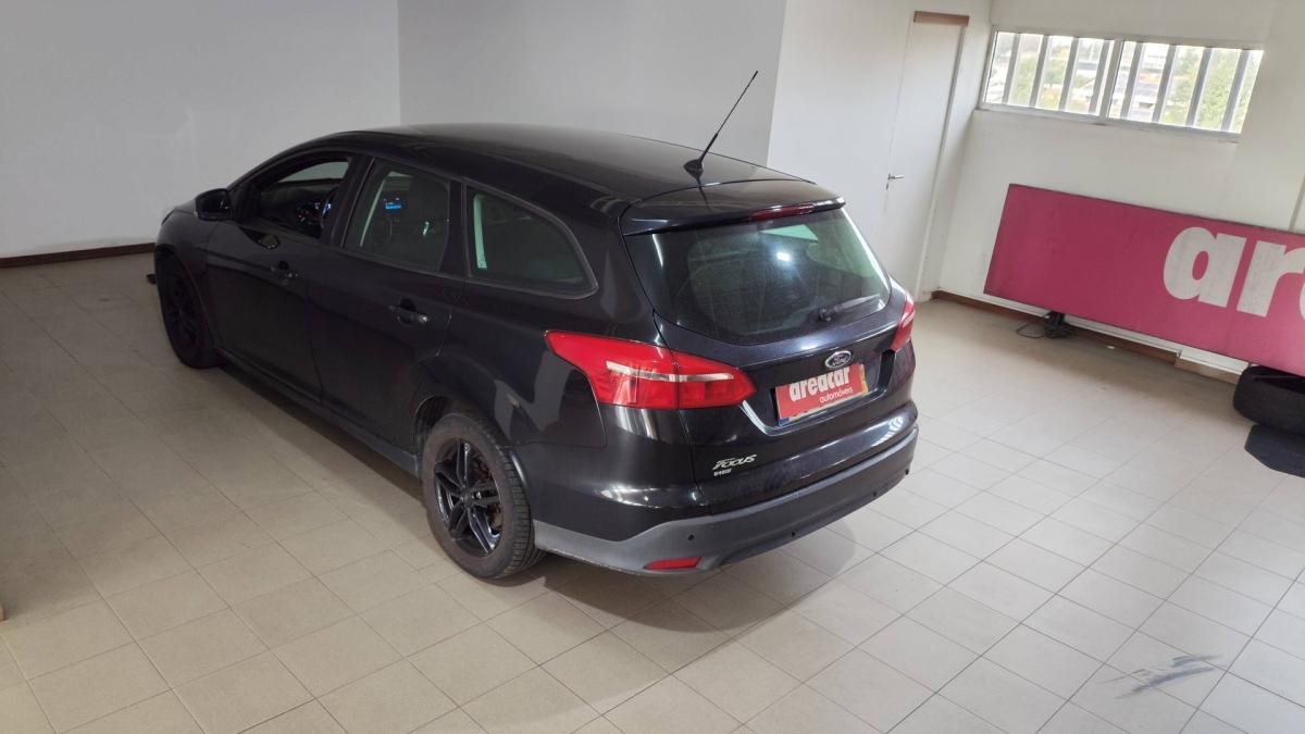 ford-focus-sw-2015-diesel-1499cc