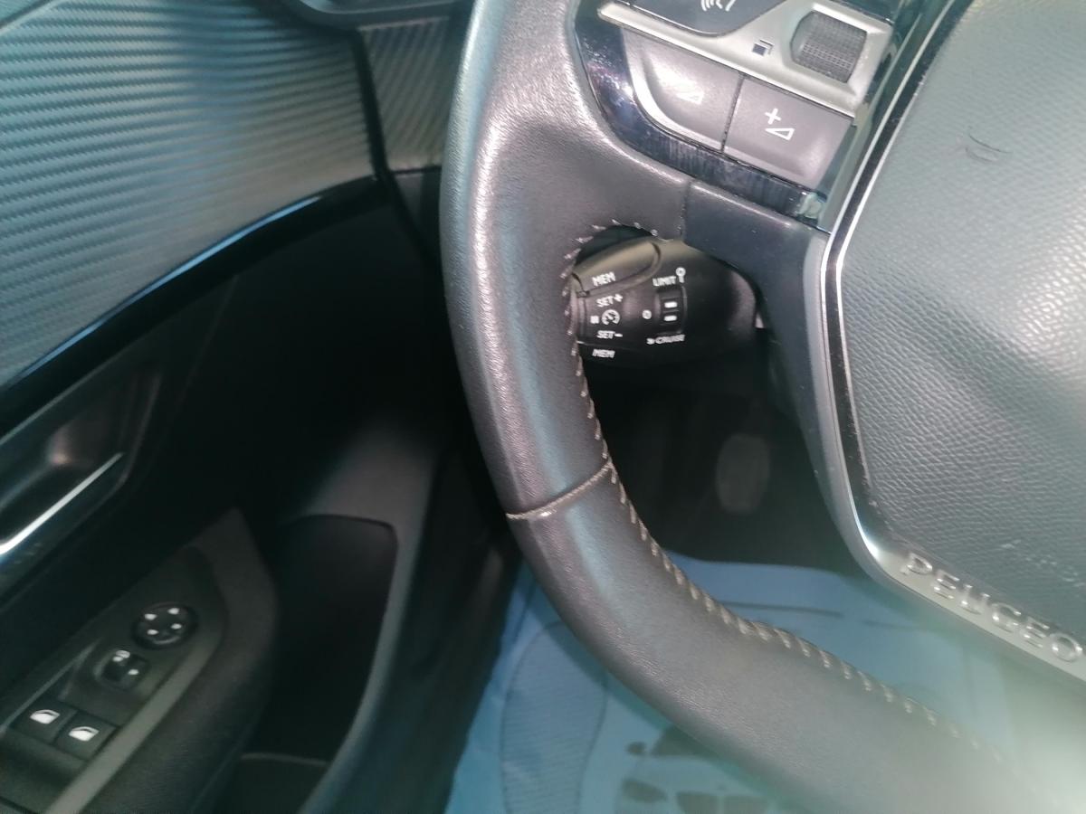 peugeot-208-2022-gasolina-1199cc