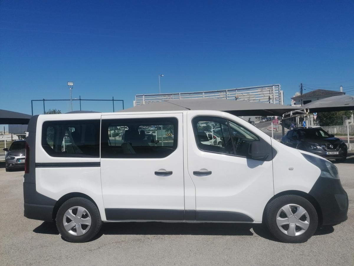 opel-vivaro-2019-diesel-1598cc