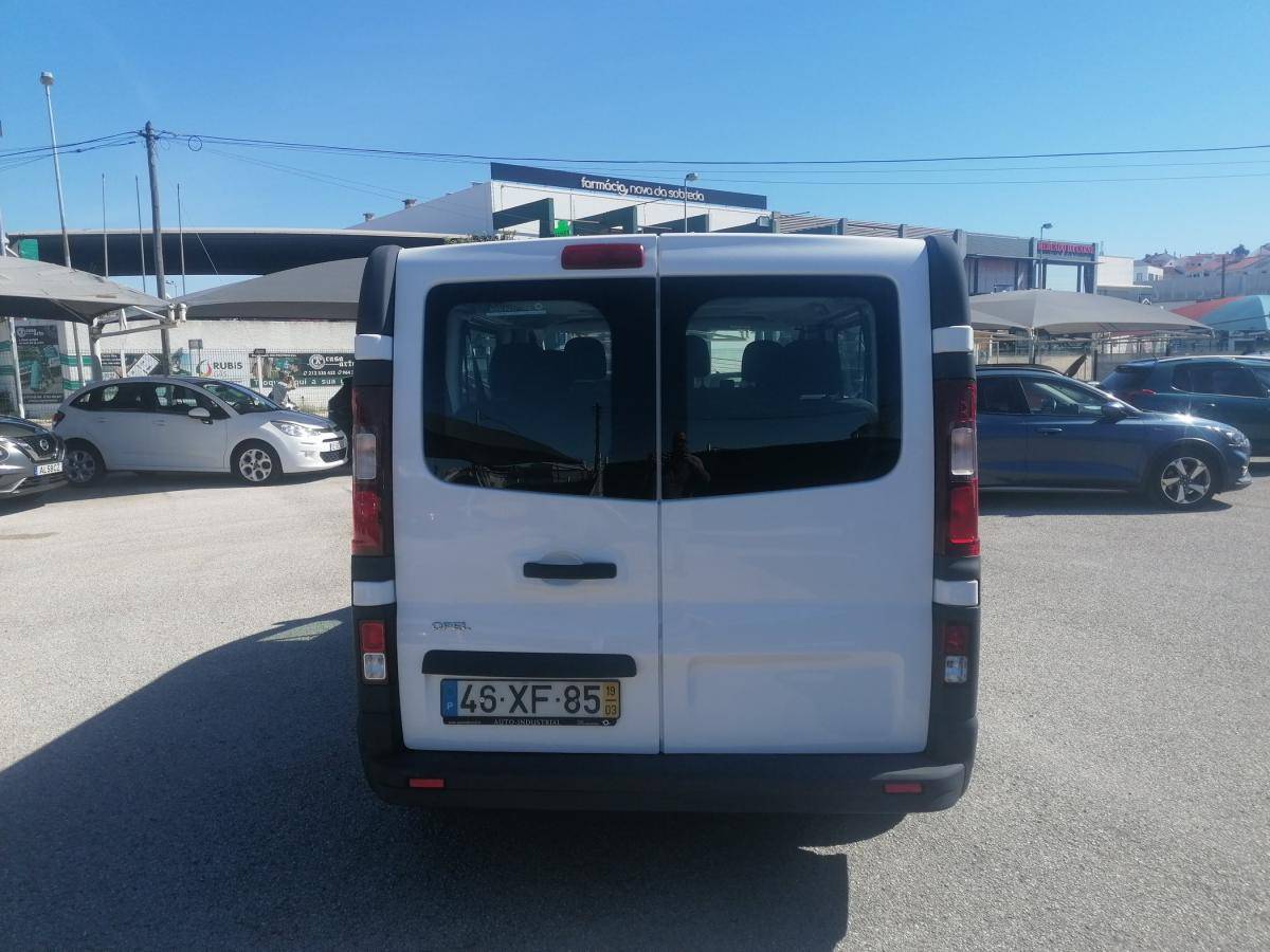 opel-vivaro-2019-diesel-1598cc
