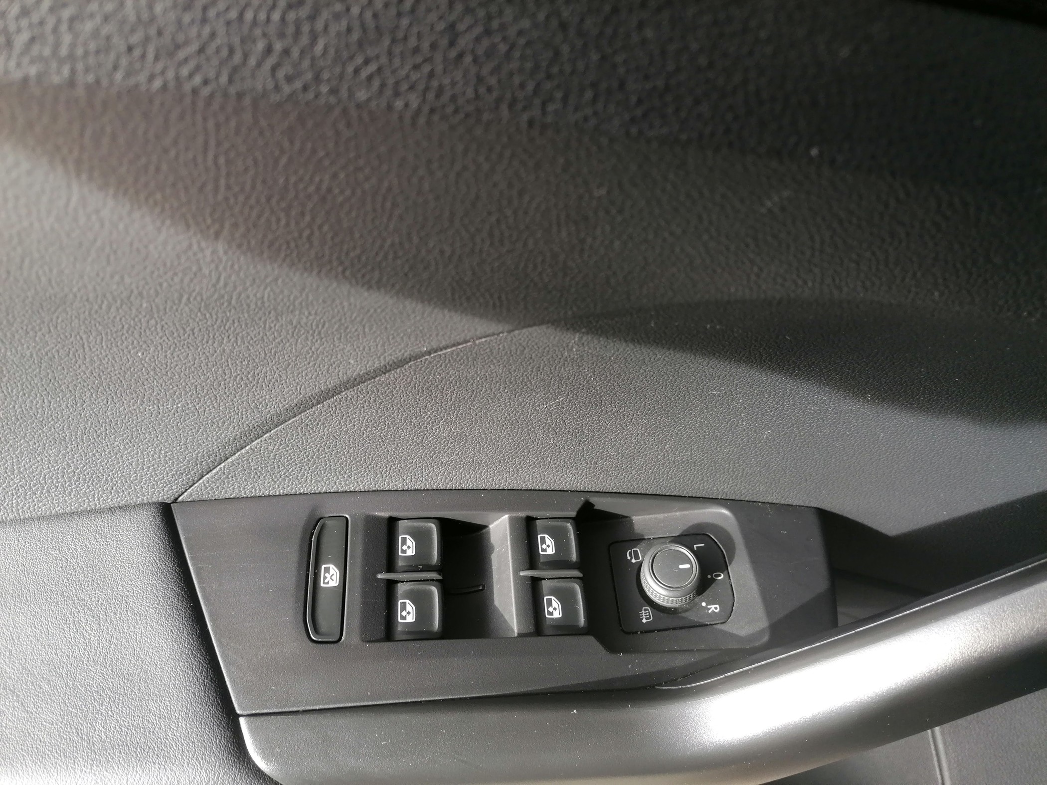 volkswagen-t-cross-2023-gasolina-999cc