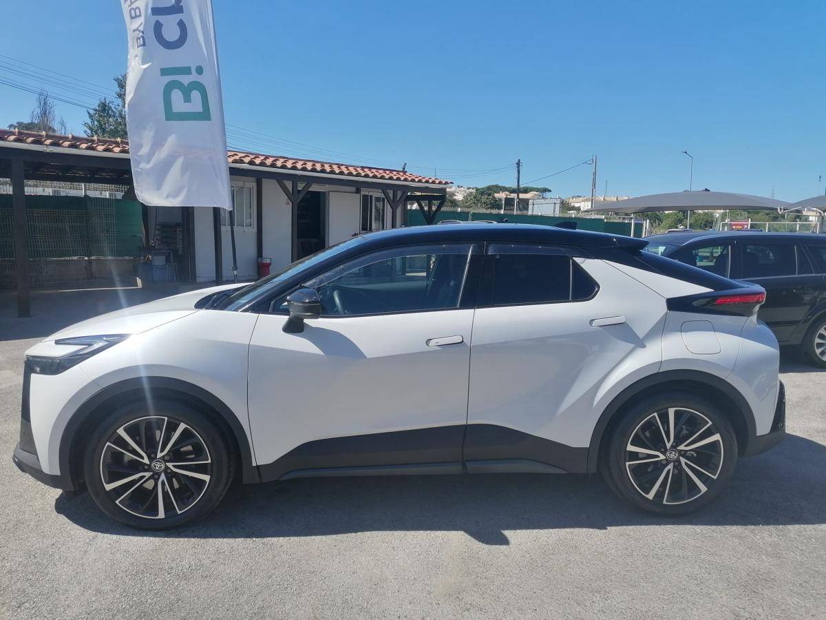 toyota-c-hr-2024-hibrido-a-gasolina-1987cc