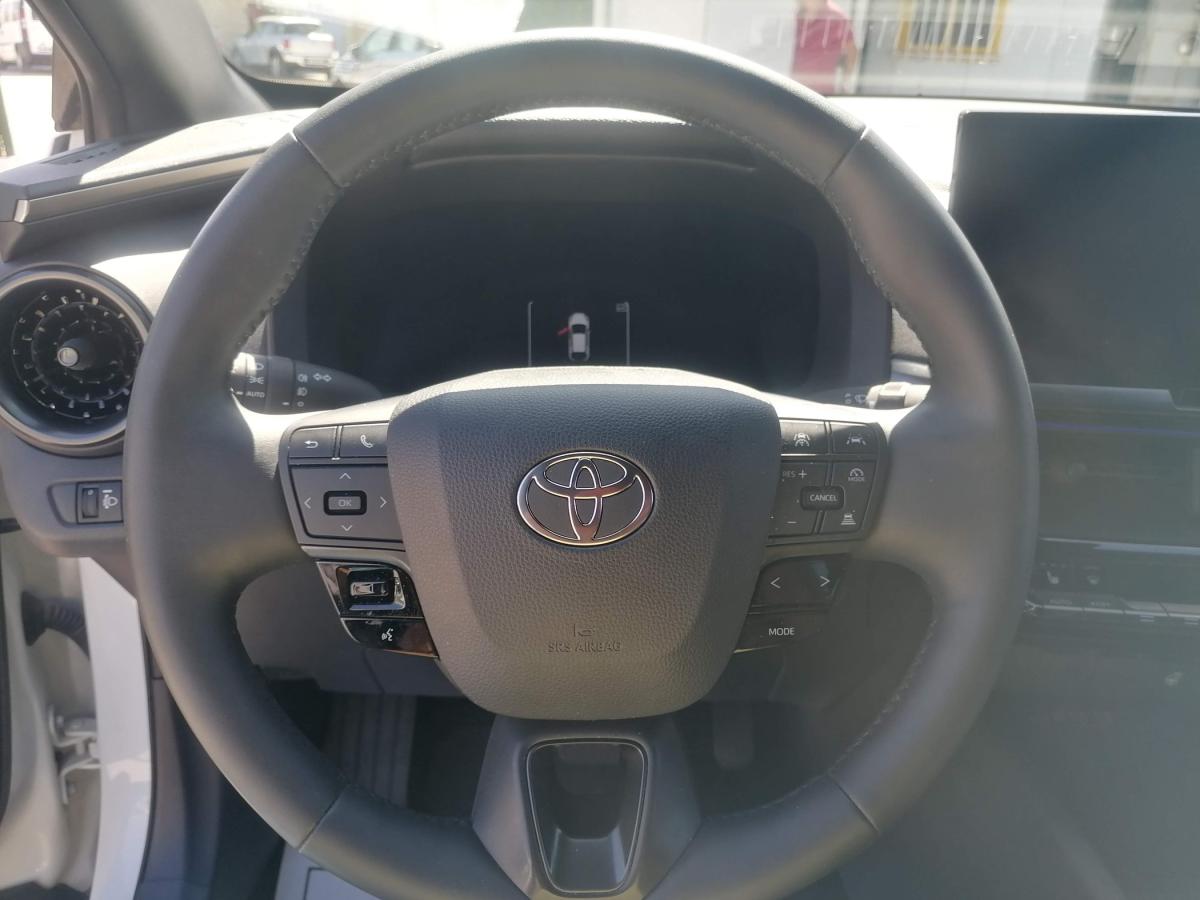 toyota-c-hr-2024-hibrido-a-gasolina-1987cc