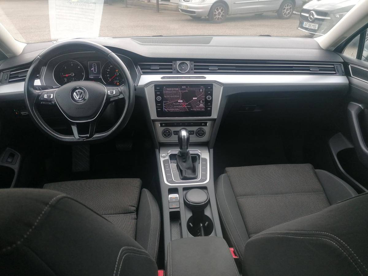 volkswagen-passat-variant-2018-diesel-1598cc