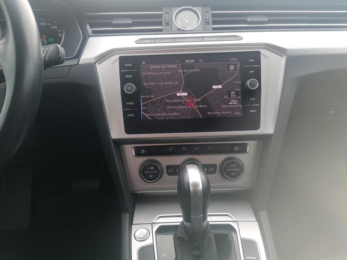 volkswagen-passat-variant-2018-diesel-1598cc