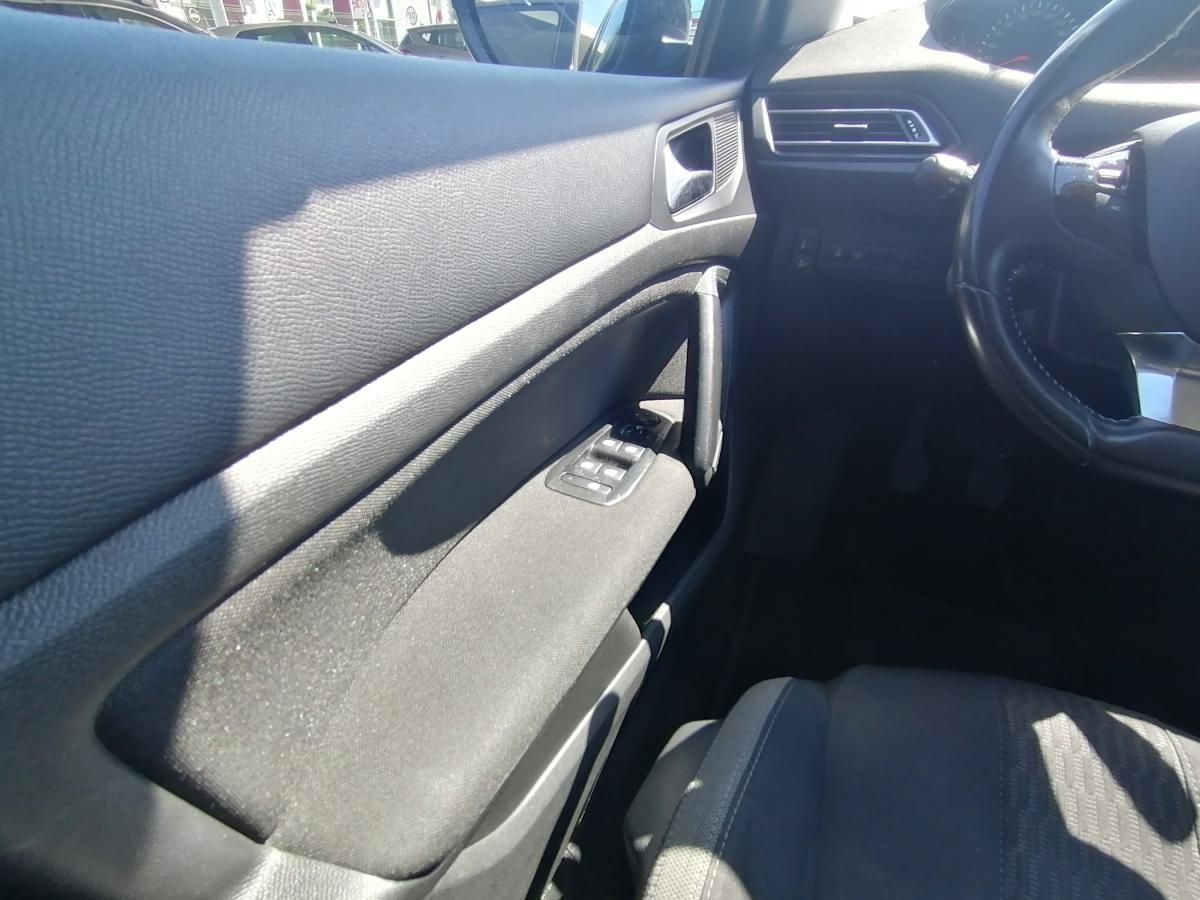 peugeot-308-sw-2016-diesel-1560cc
