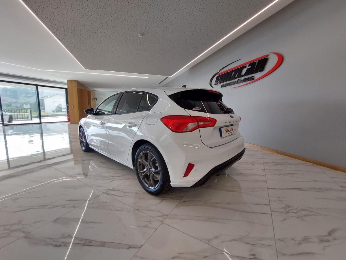ford-focus-2021-gasolina-998cc