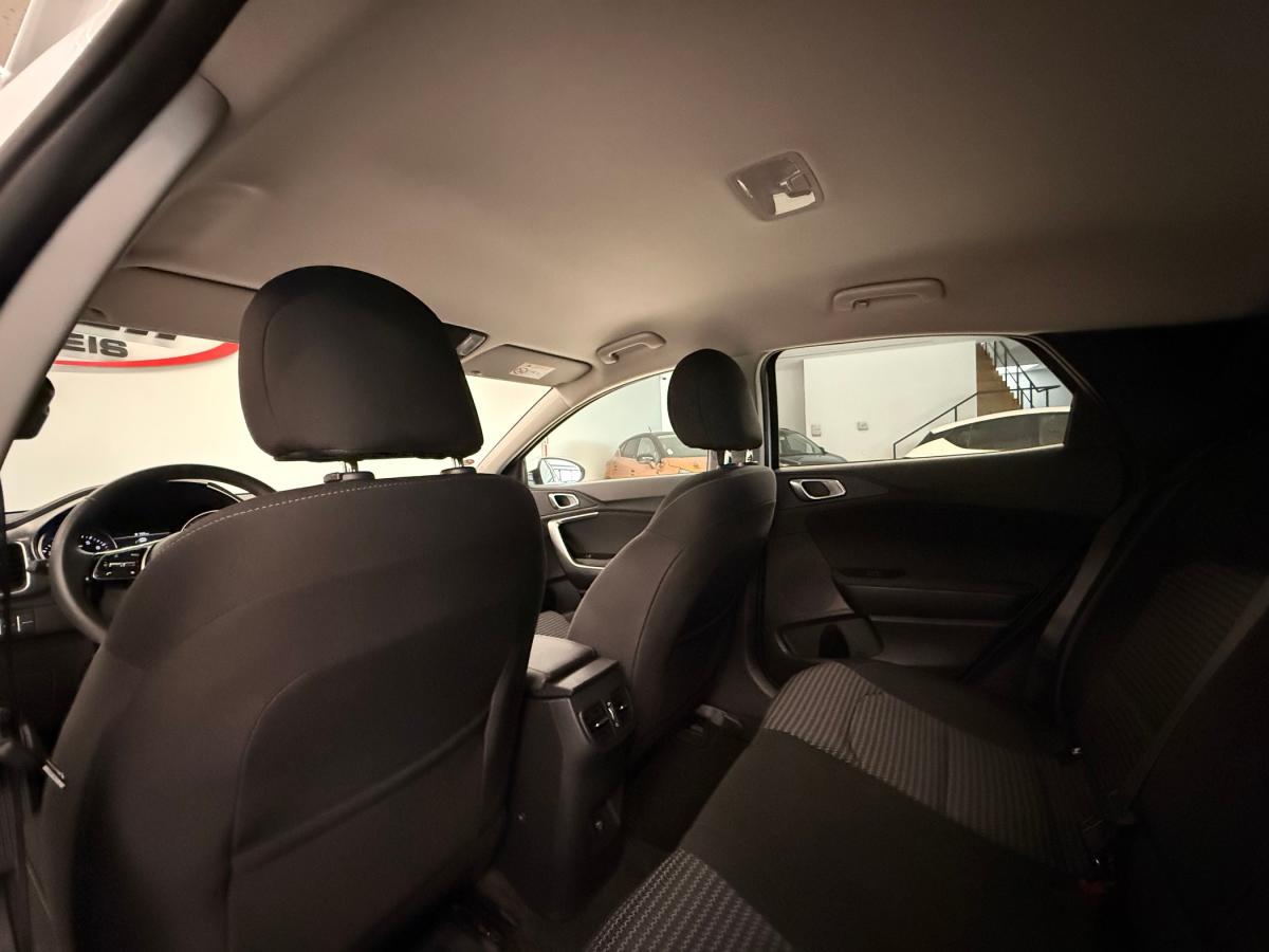kia-xceed-2025-gasolina-998cc