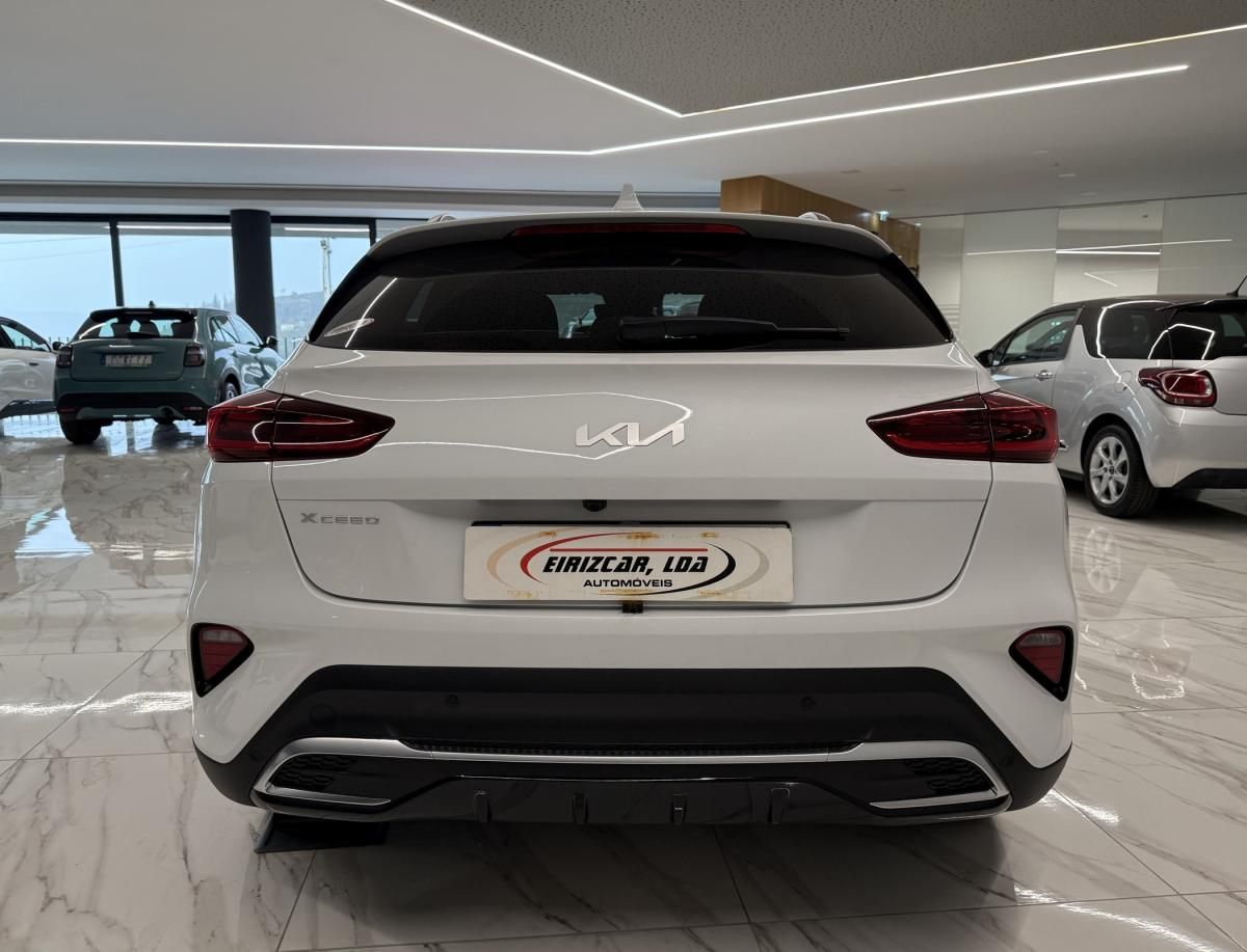 kia-xceed-2025-gasolina-998cc