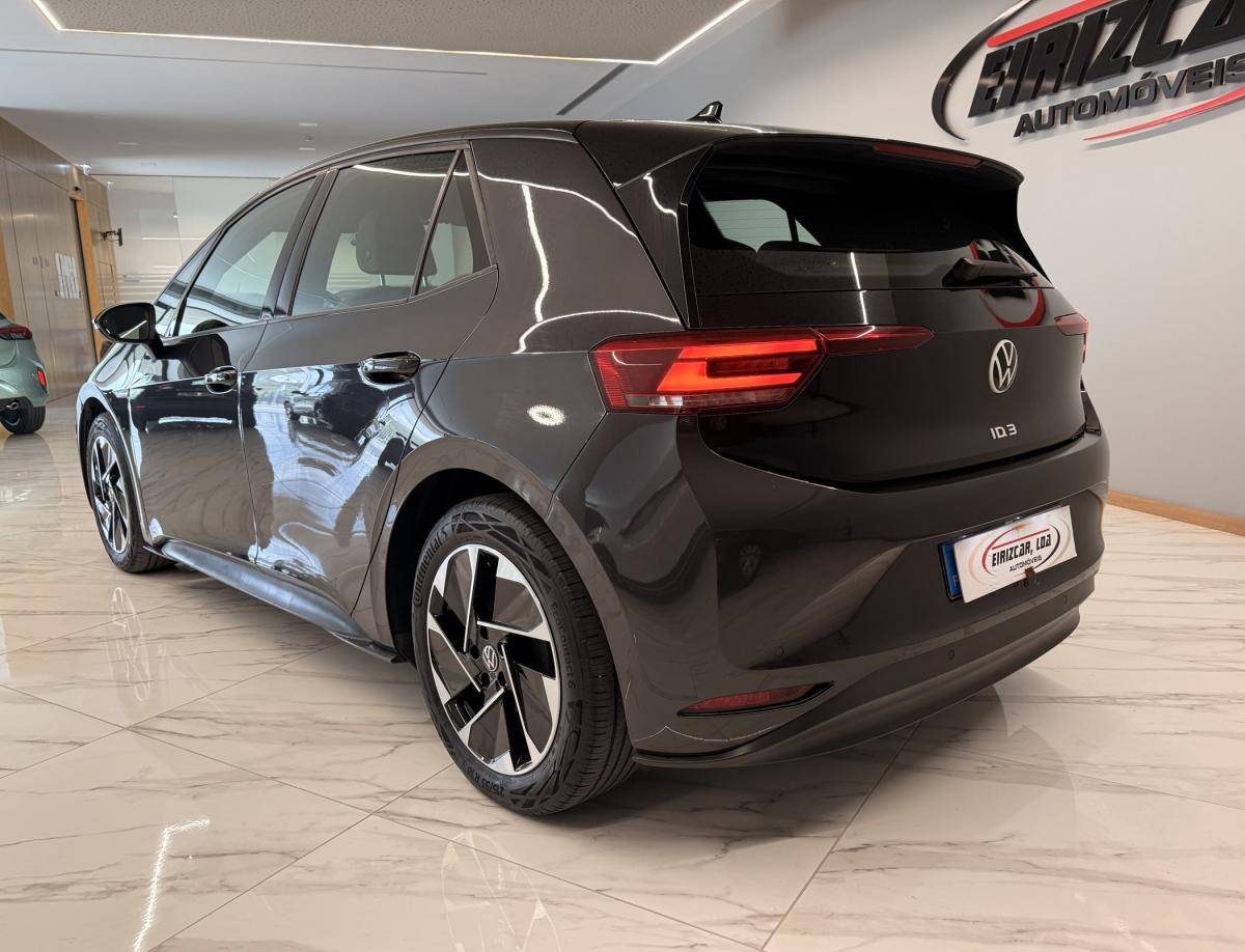 volkswagen-id-3-2021-eletrico-500cc