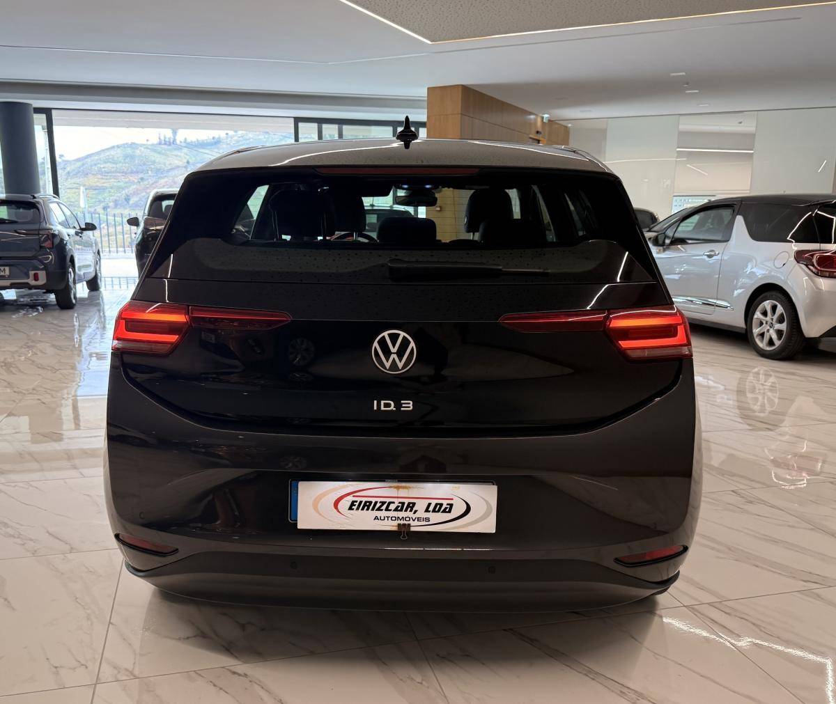 volkswagen-id-3-2021-eletrico-500cc