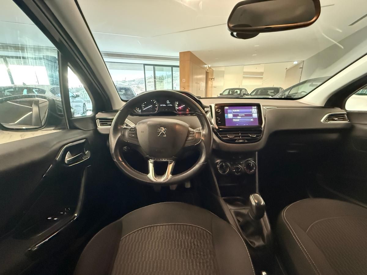 peugeot-208-2017-gasolina-1199cc