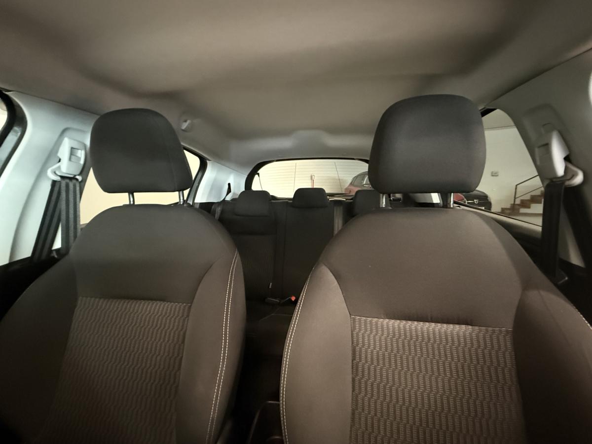 peugeot-208-2017-gasolina-1199cc